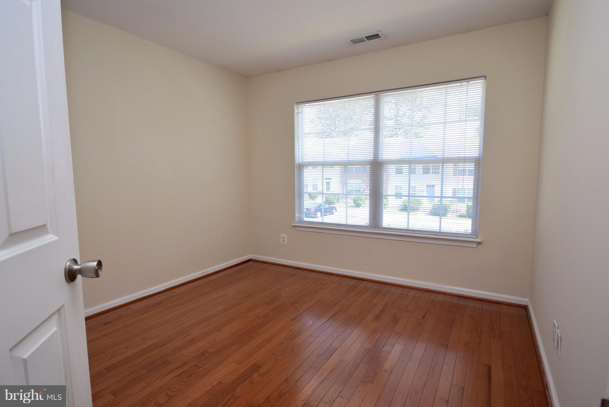 LAFAYETTE VILLAGE - Residential