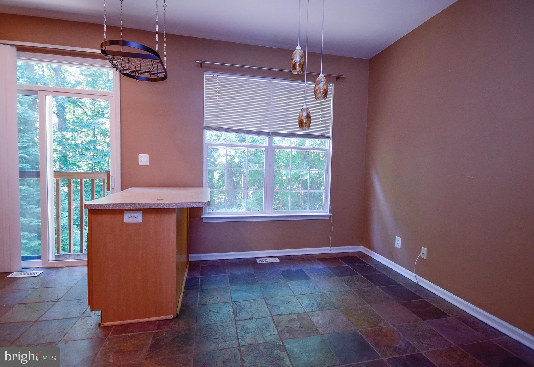 LAFAYETTE VILLAGE - Residential