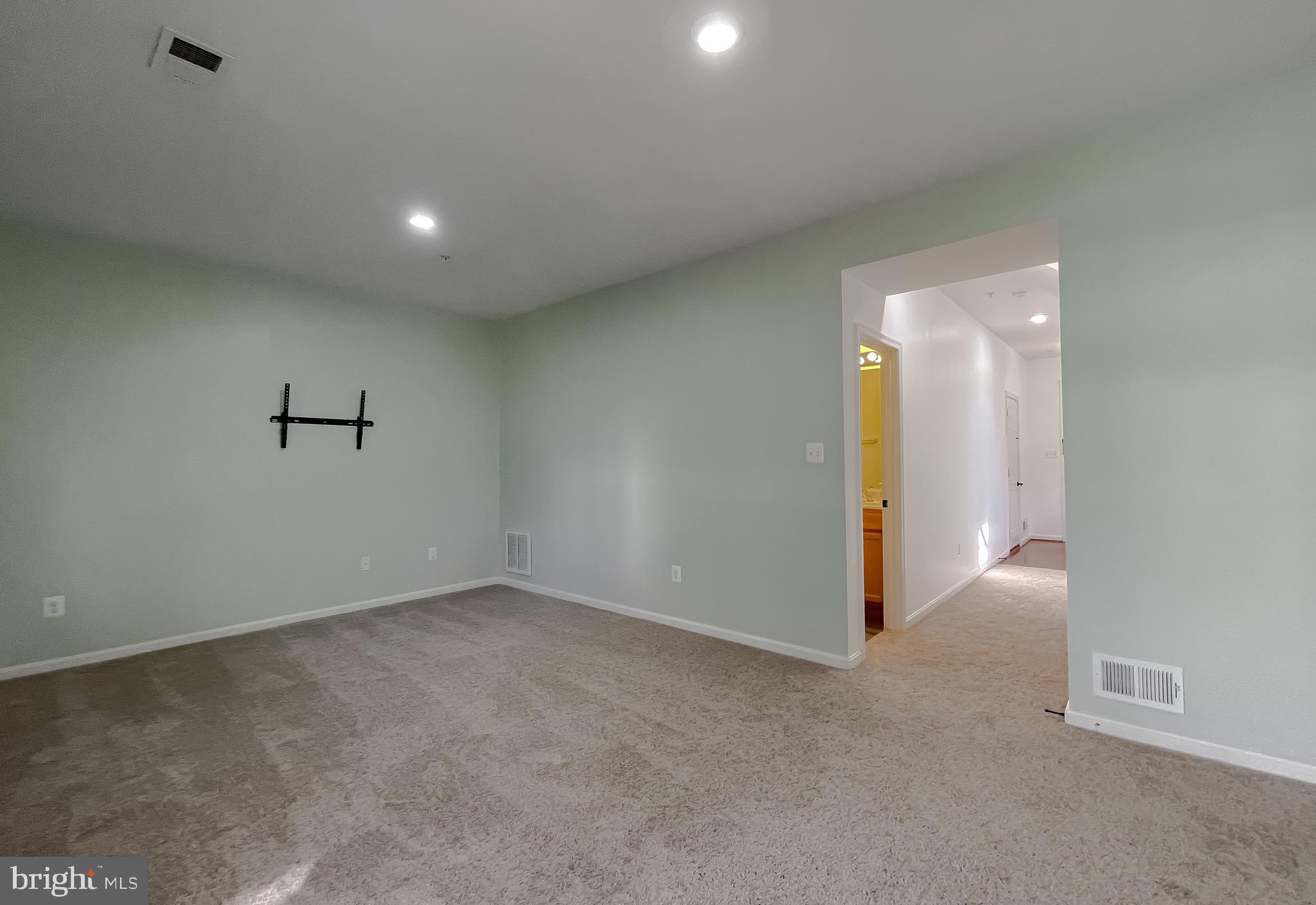 PRIMROSE PARK AT WILDEWOOD - Residential Lease