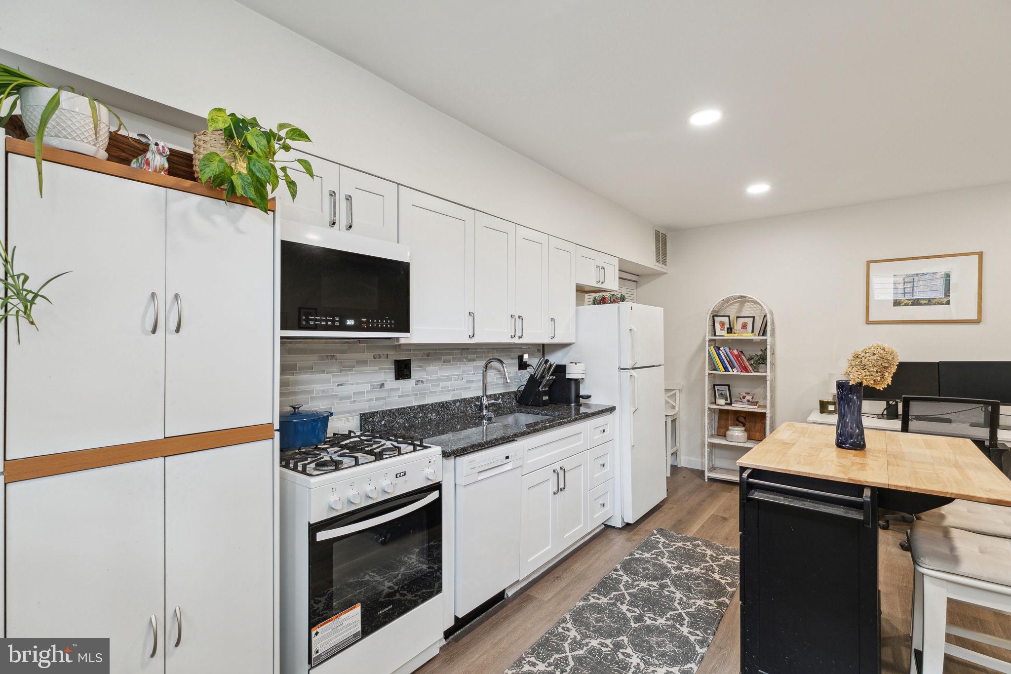 GRADUATE HOSPITAL - Residential Lease