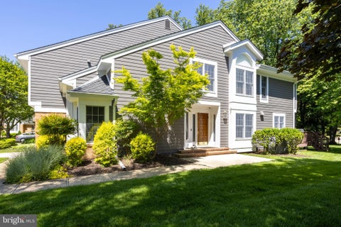 Townhouse For Sale - 63 Raisin Tree Circle<br/> BALTIMORE, MD 21208