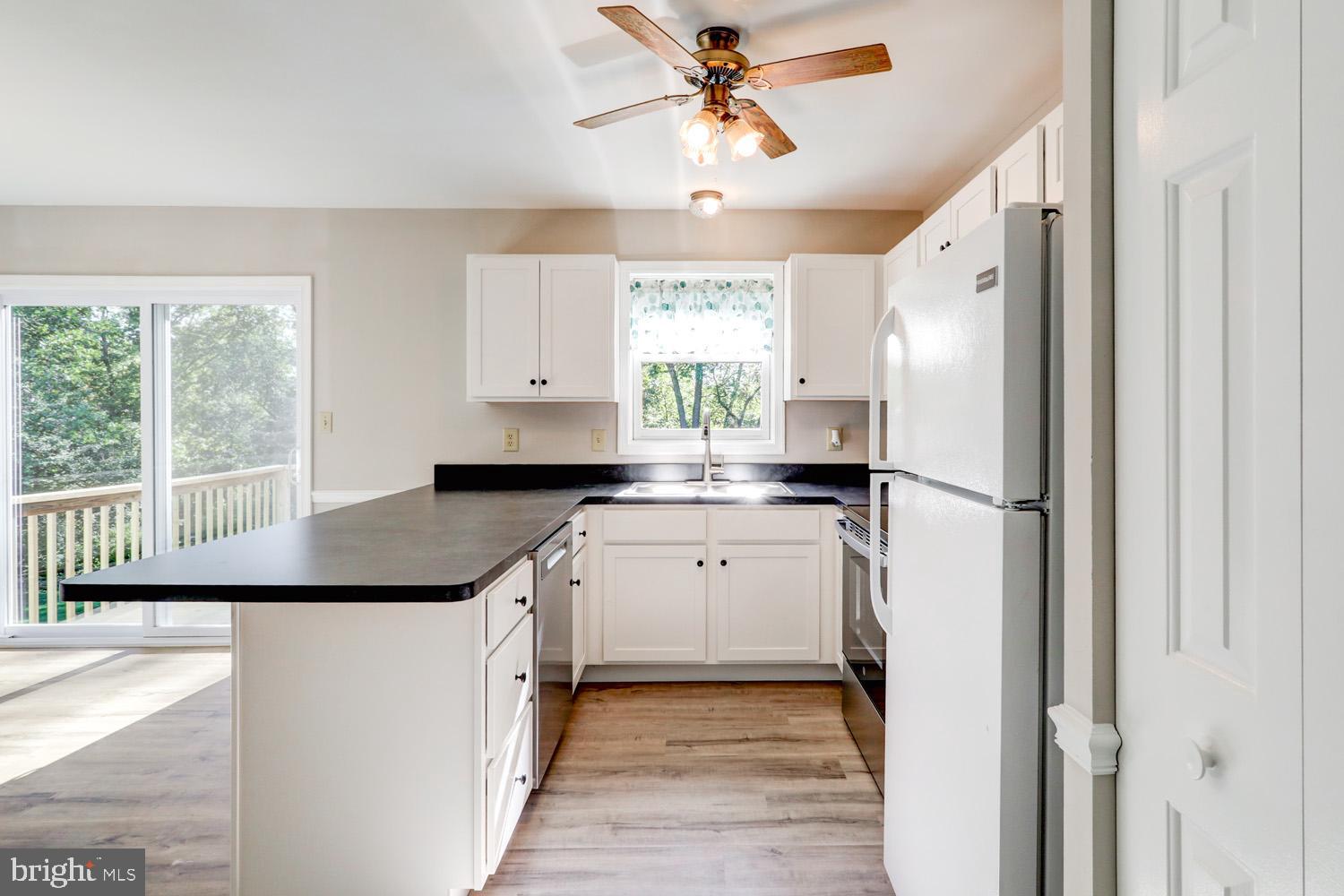 ELIZABETH TWP - Residential