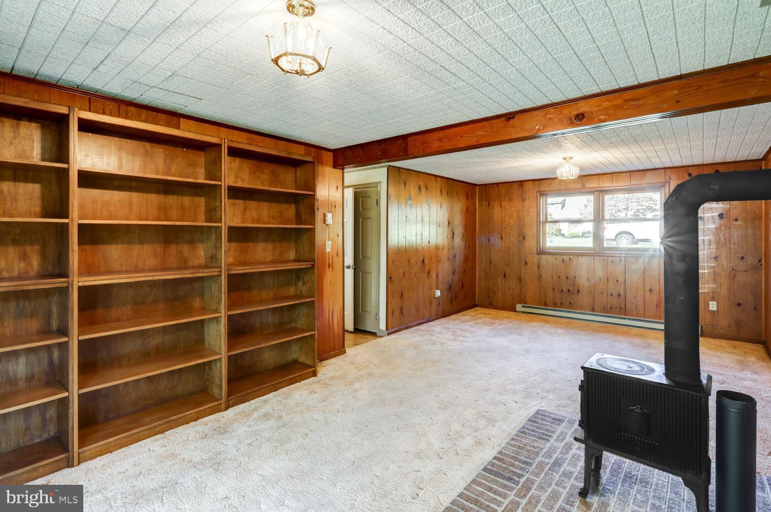 ELIZABETH TWP - Residential