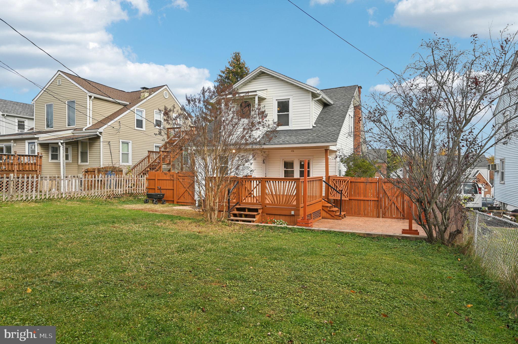 HAWTHORNE - Residential