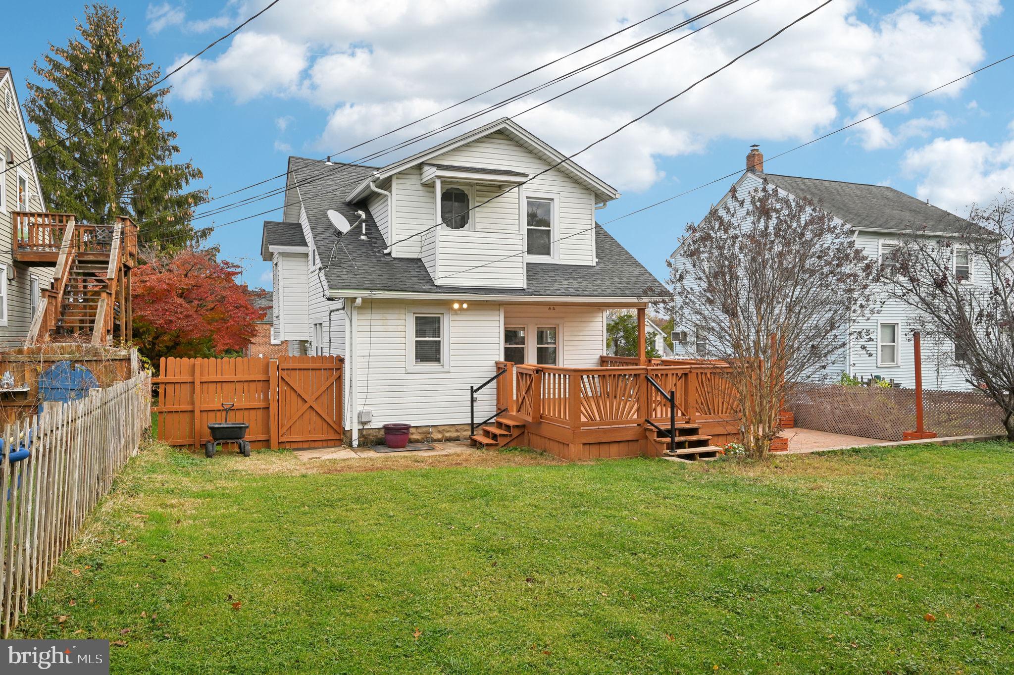 HAWTHORNE - Residential