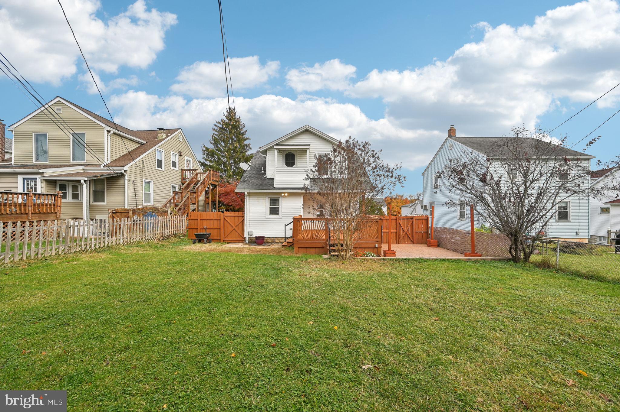 HAWTHORNE - Residential