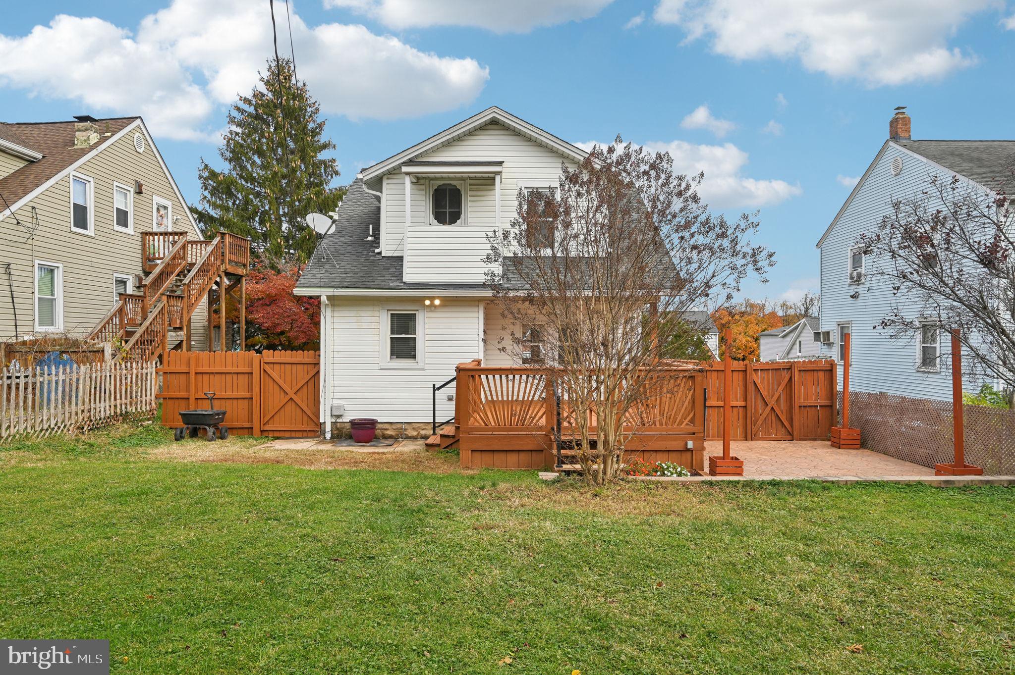 HAWTHORNE - Residential