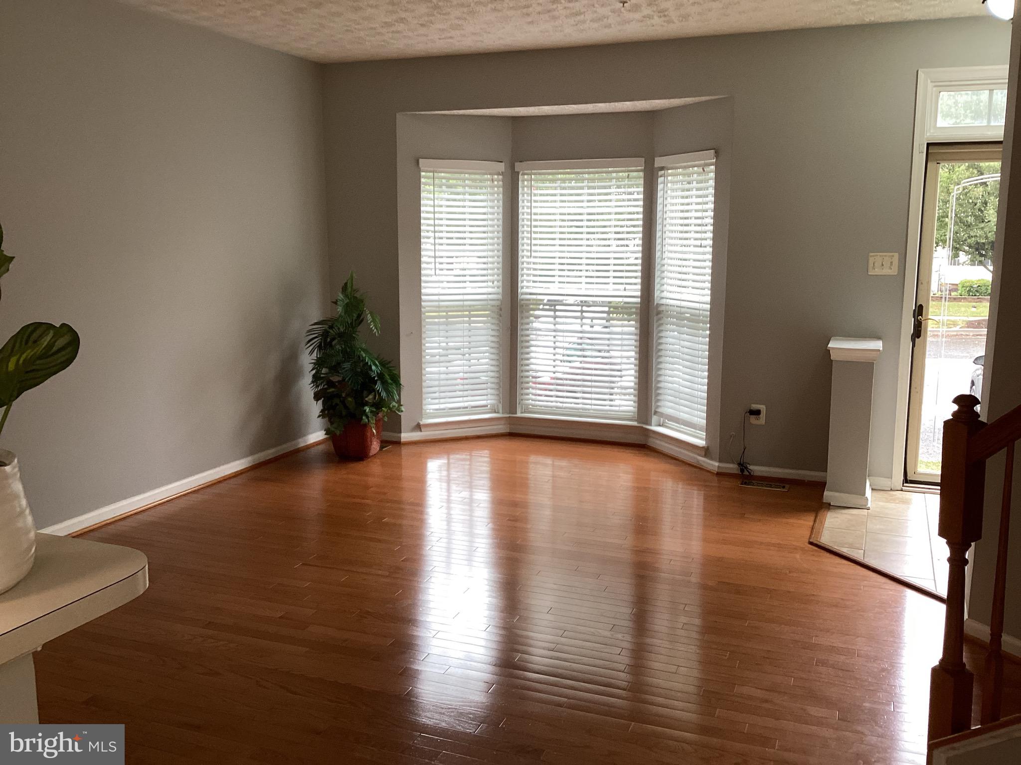 PERRY HALL FARMS - Residential Lease