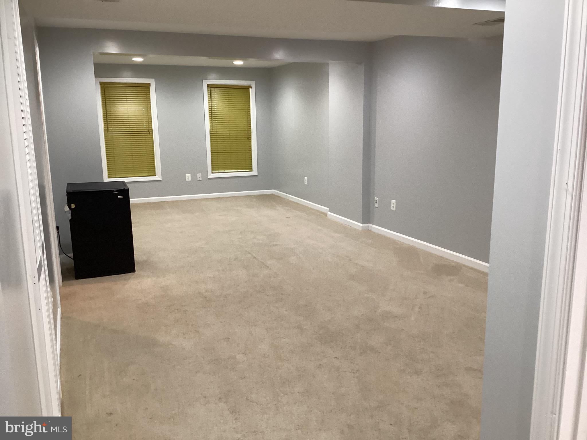 PERRY HALL FARMS - Residential Lease