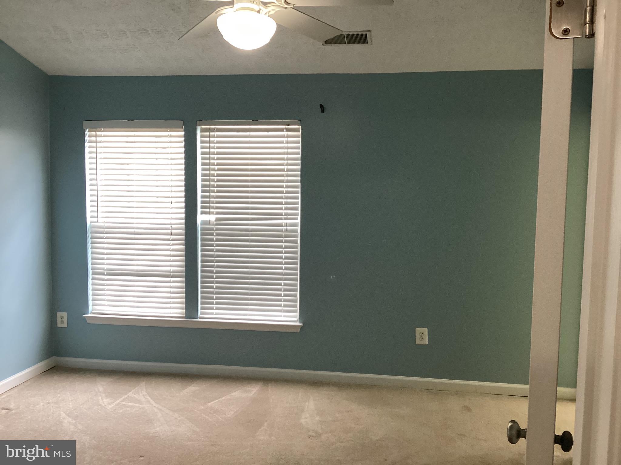 PERRY HALL FARMS - Residential Lease