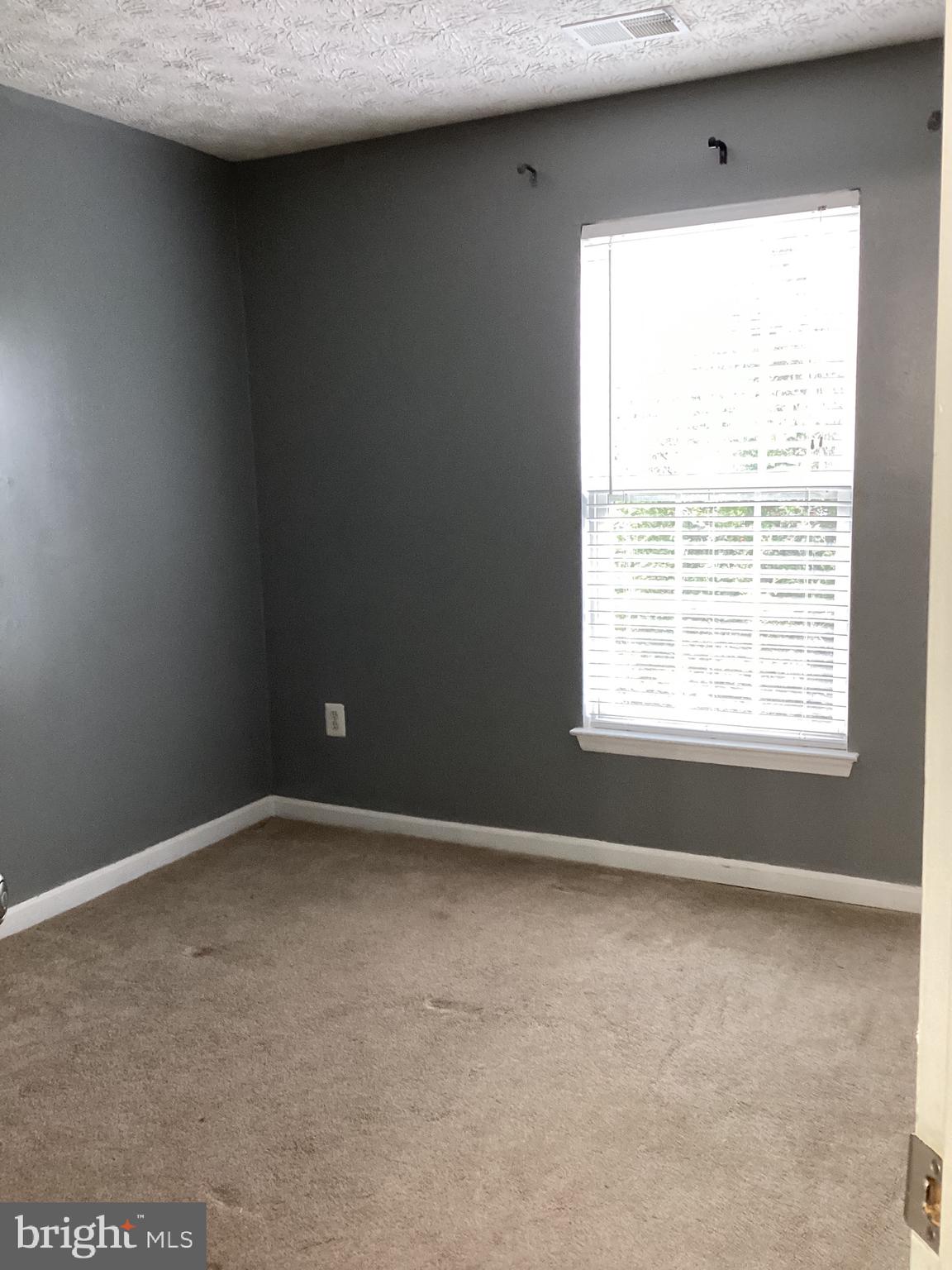 PERRY HALL FARMS - Residential Lease