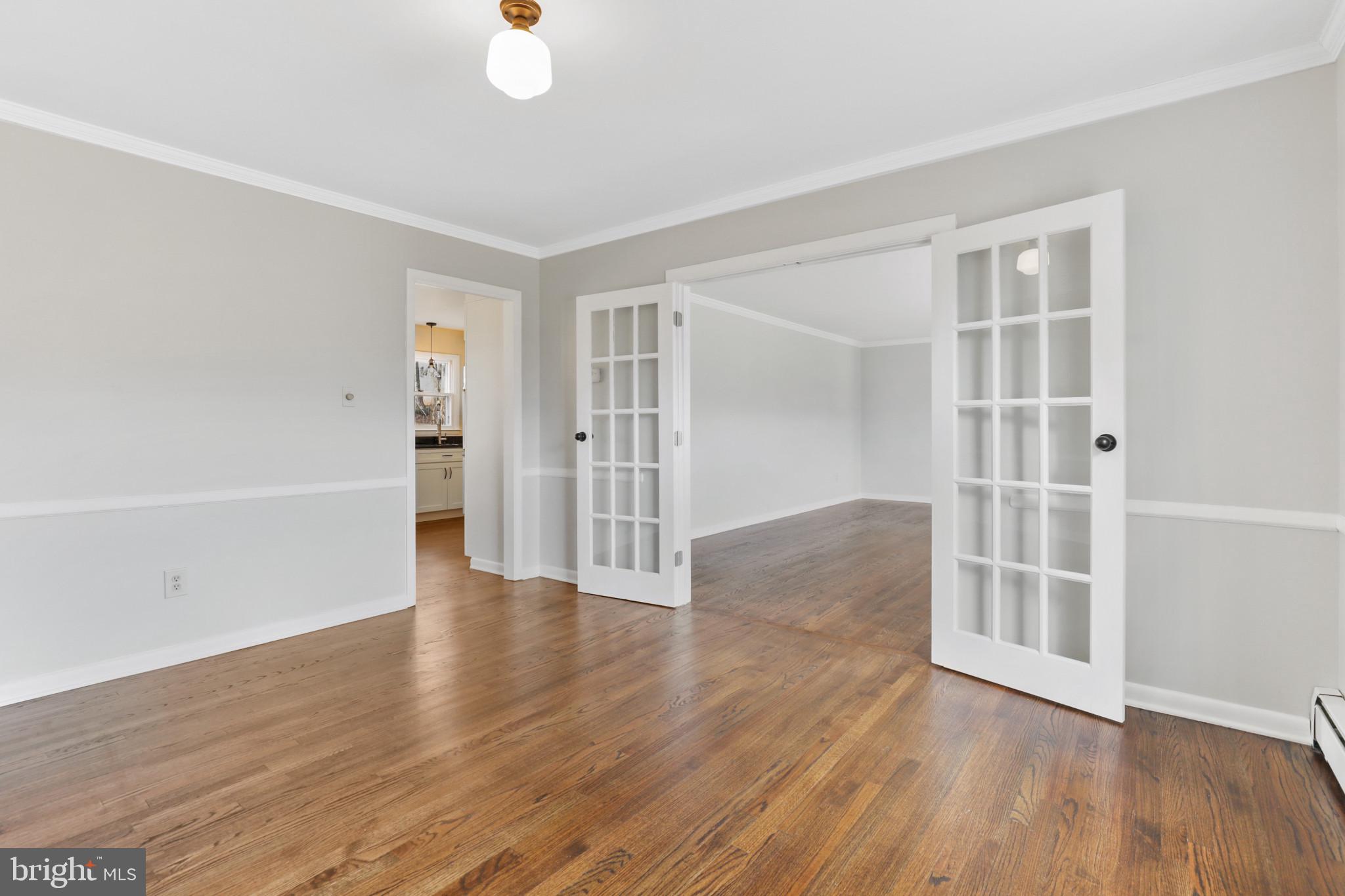 THE OAKS - Residential