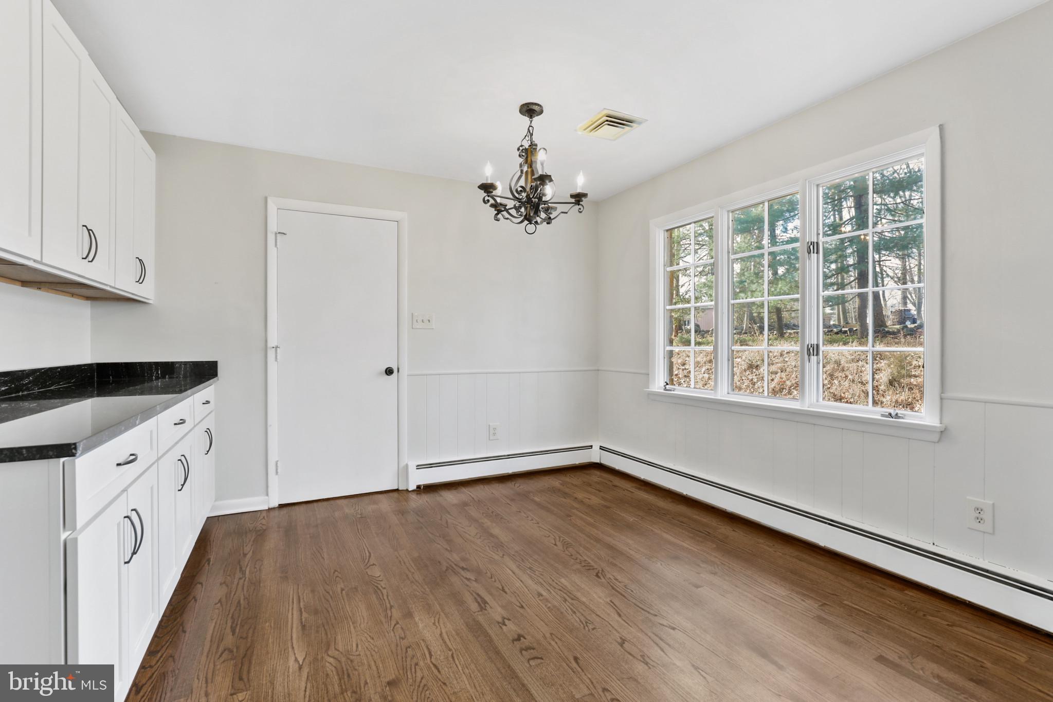 THE OAKS - Residential