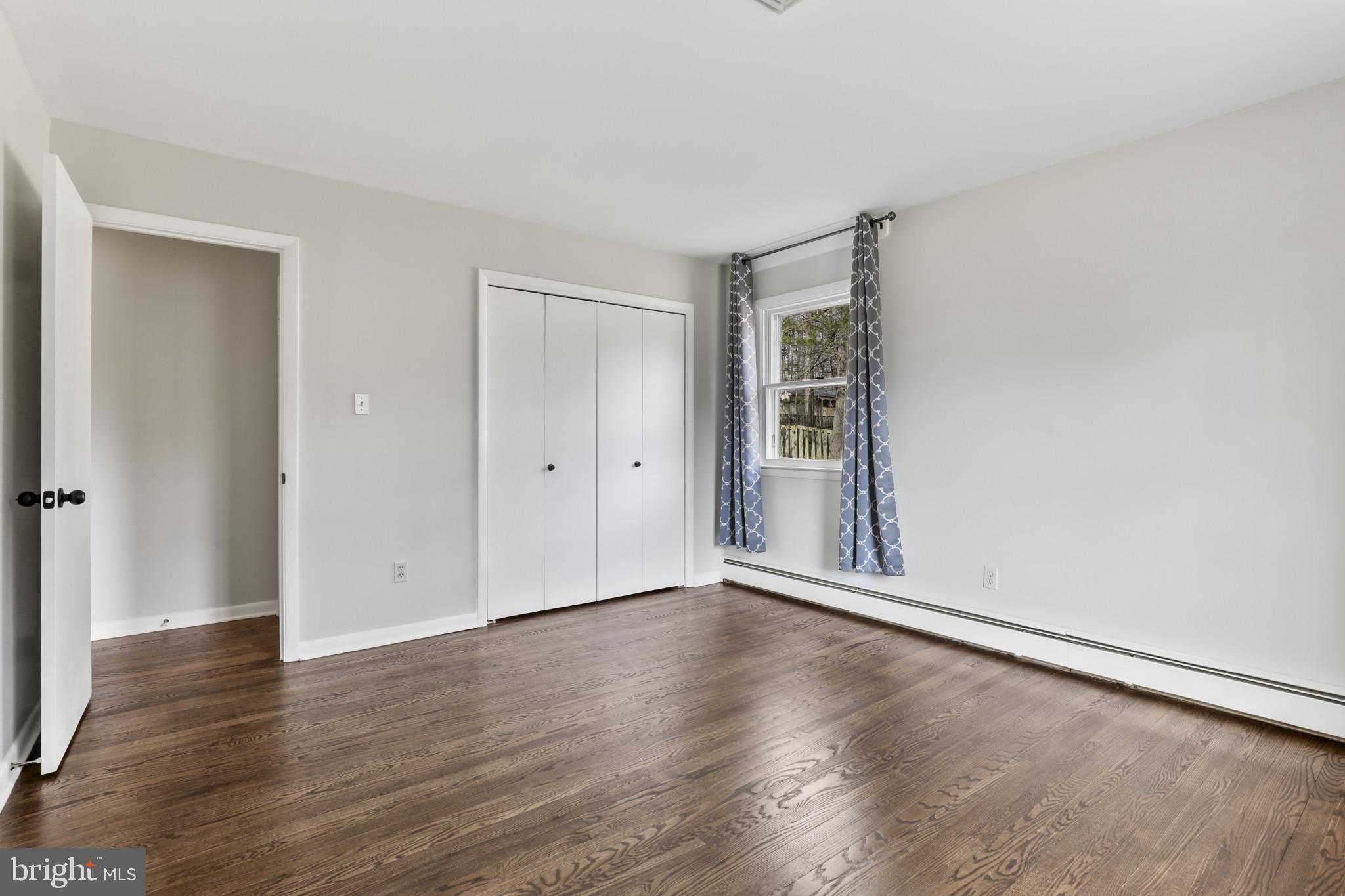 THE OAKS - Residential