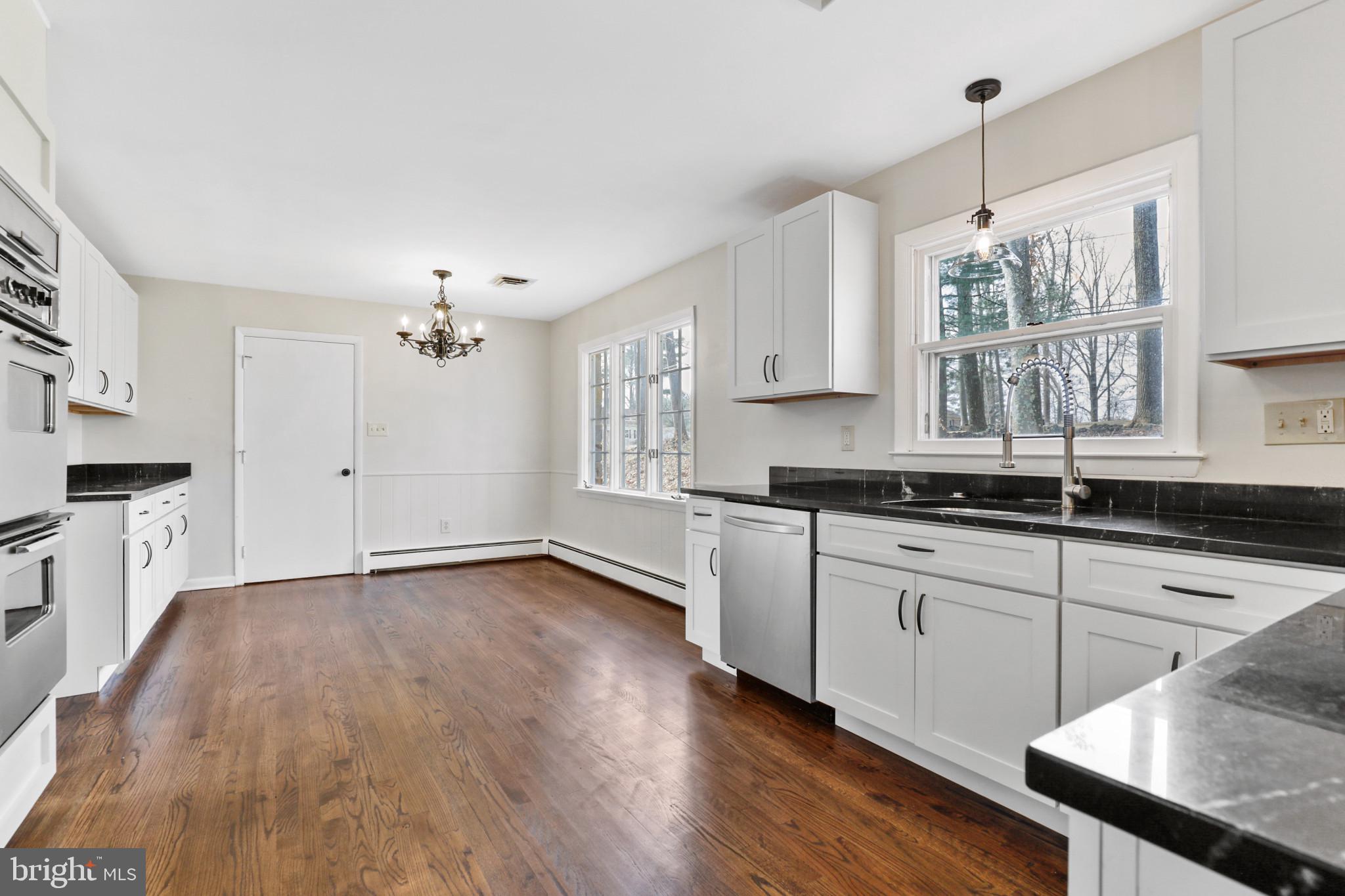 THE OAKS - Residential