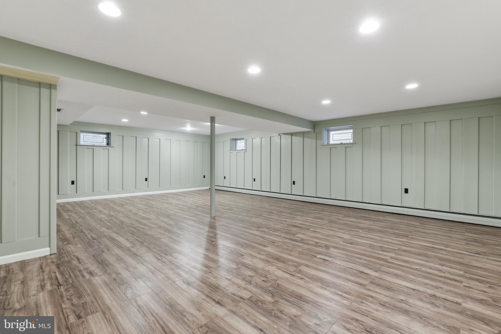 THE OAKS - Residential