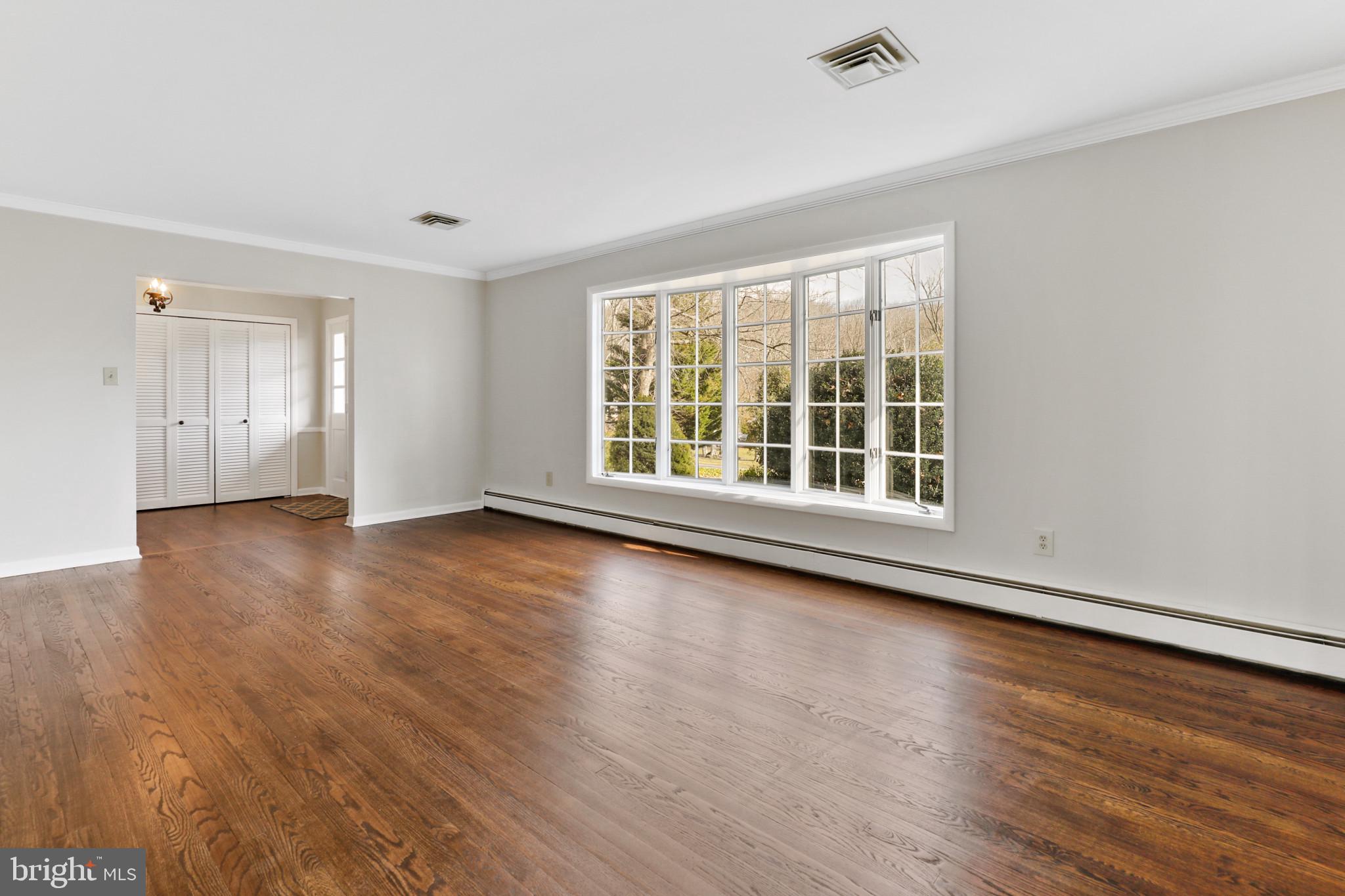 THE OAKS - Residential