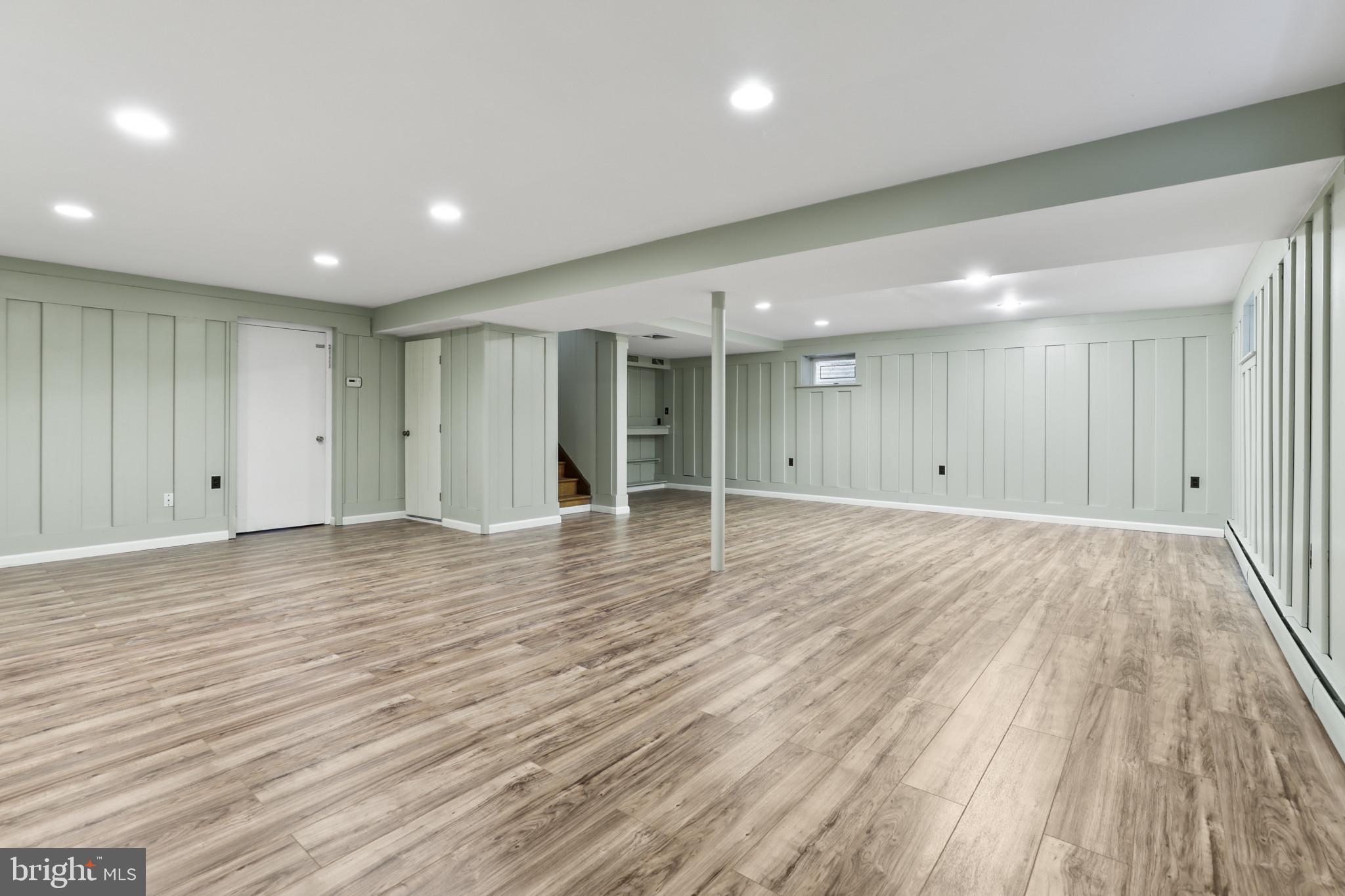 THE OAKS - Residential