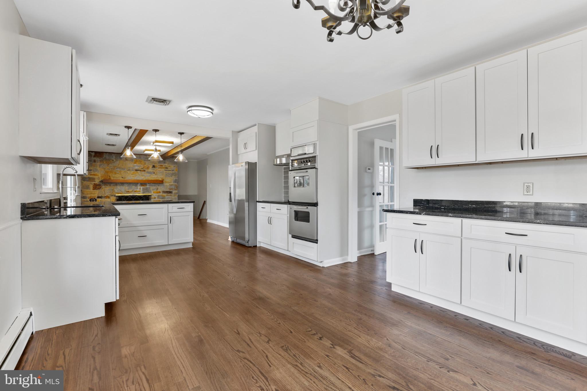 THE OAKS - Residential