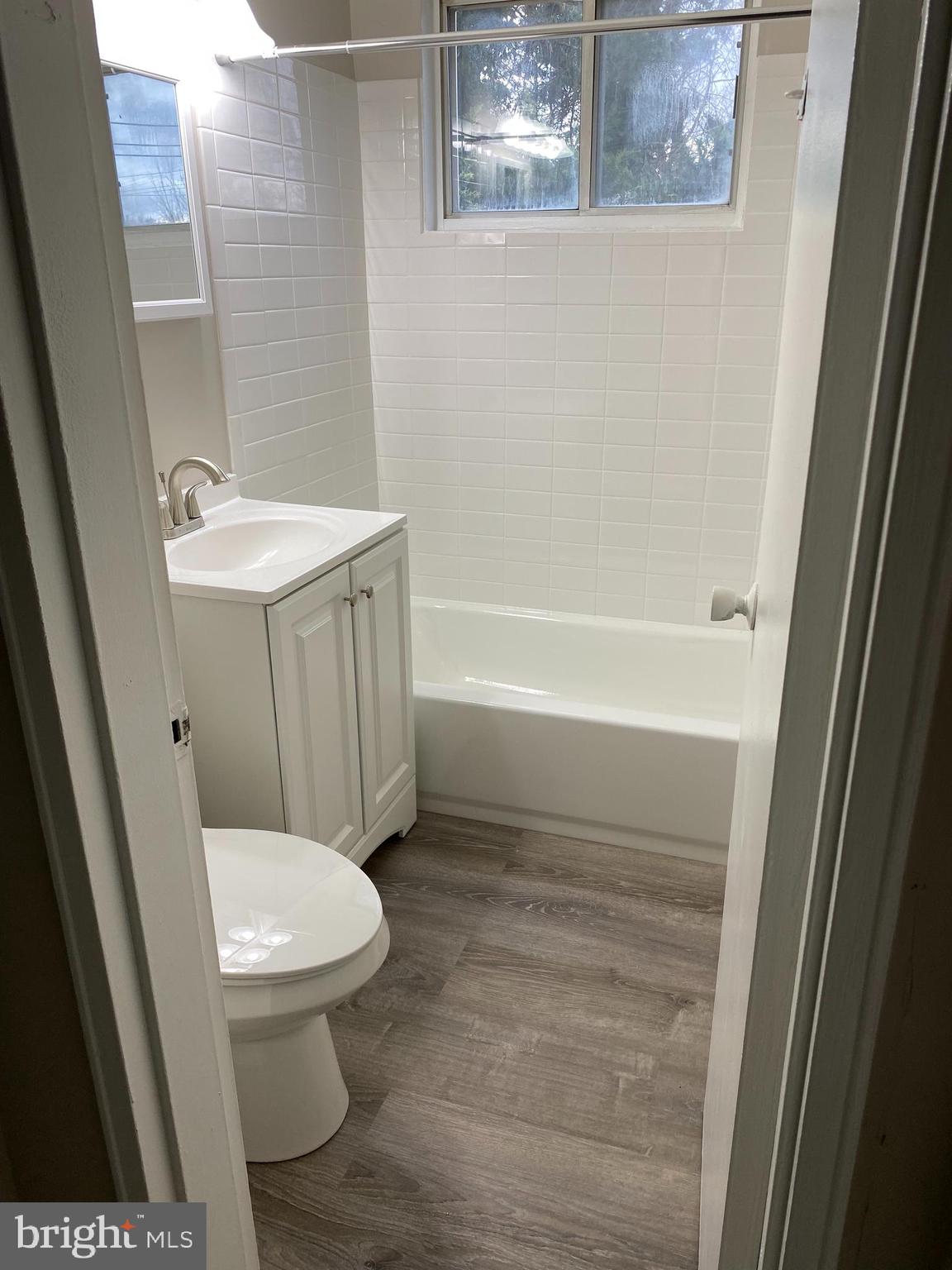 GLEN MANOR - Residential