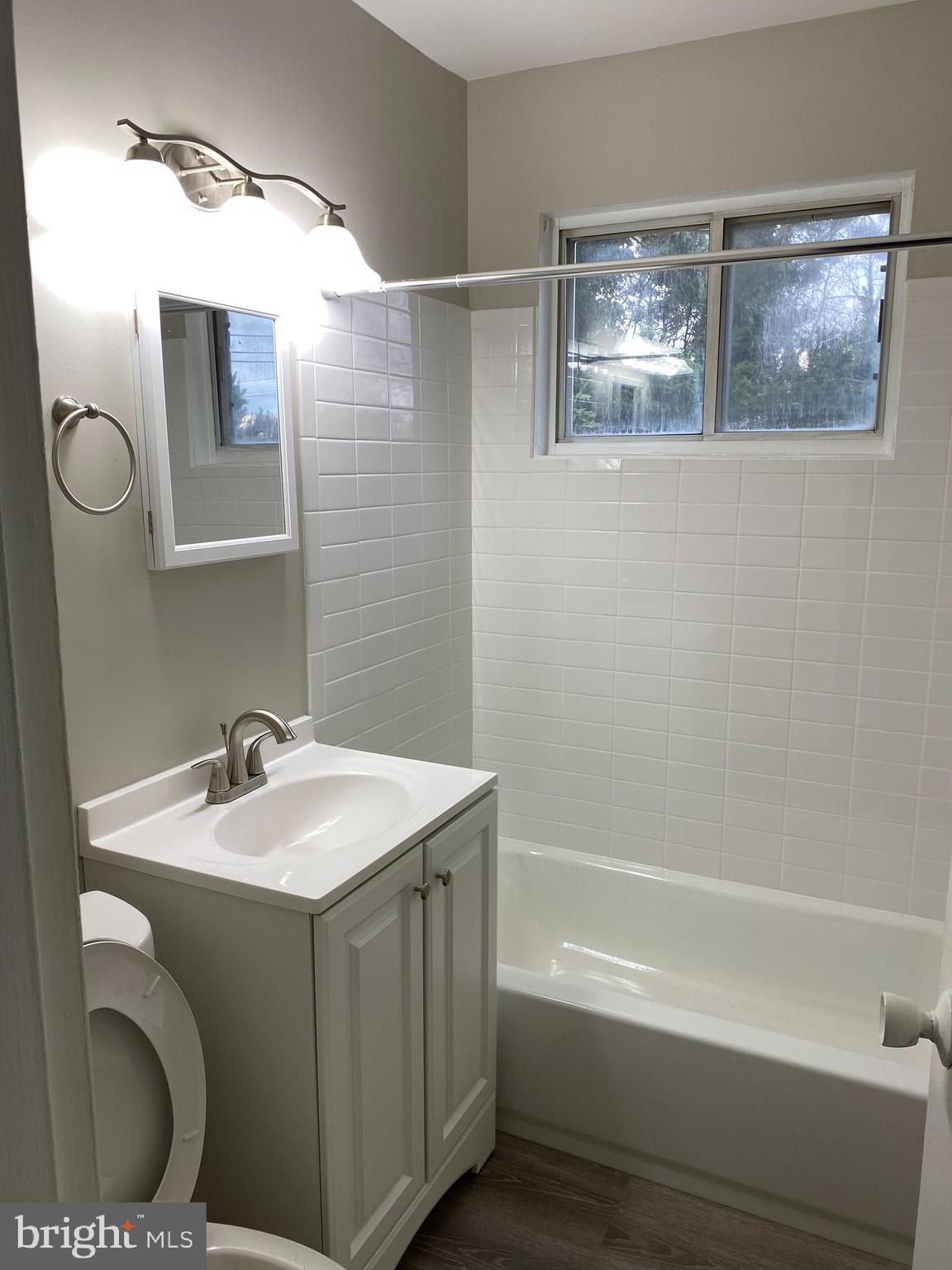 GLEN MANOR - Residential