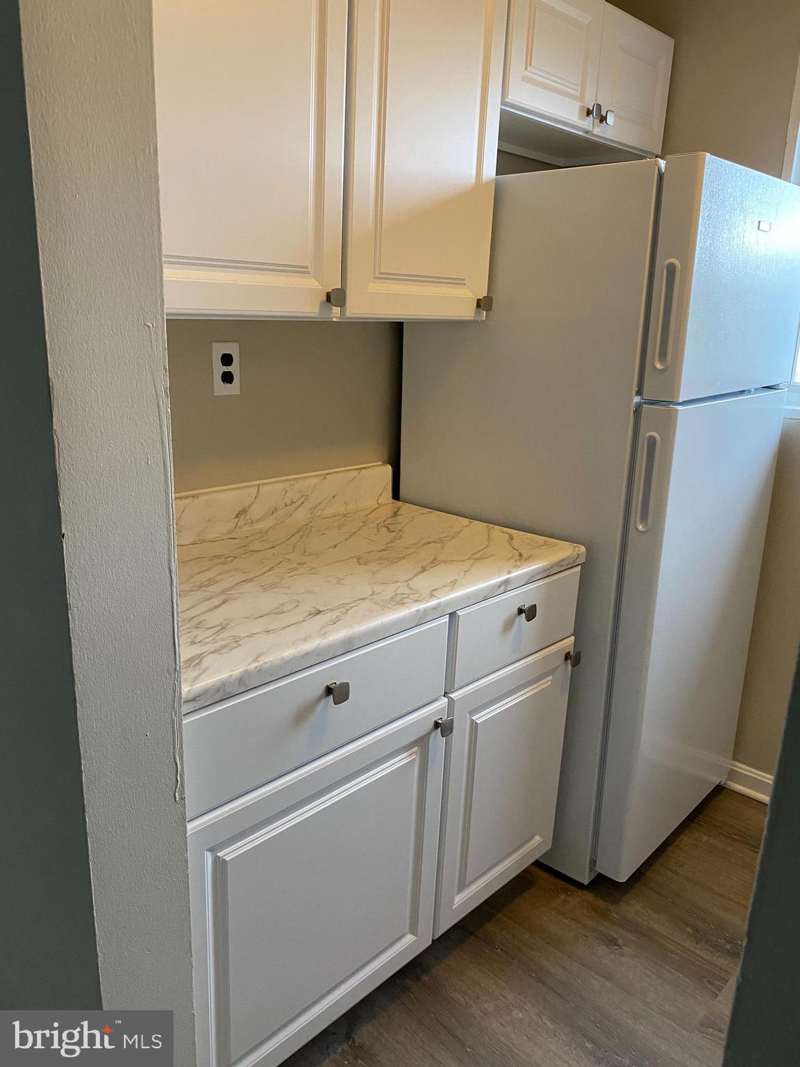 GLEN MANOR - Residential