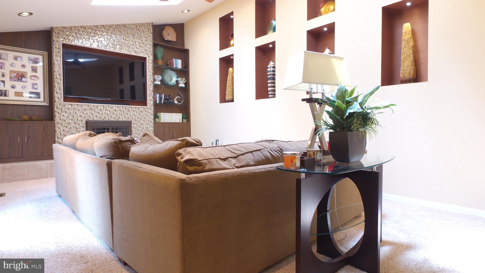 DORCHESTER NEIGHBORHOOD - Residential