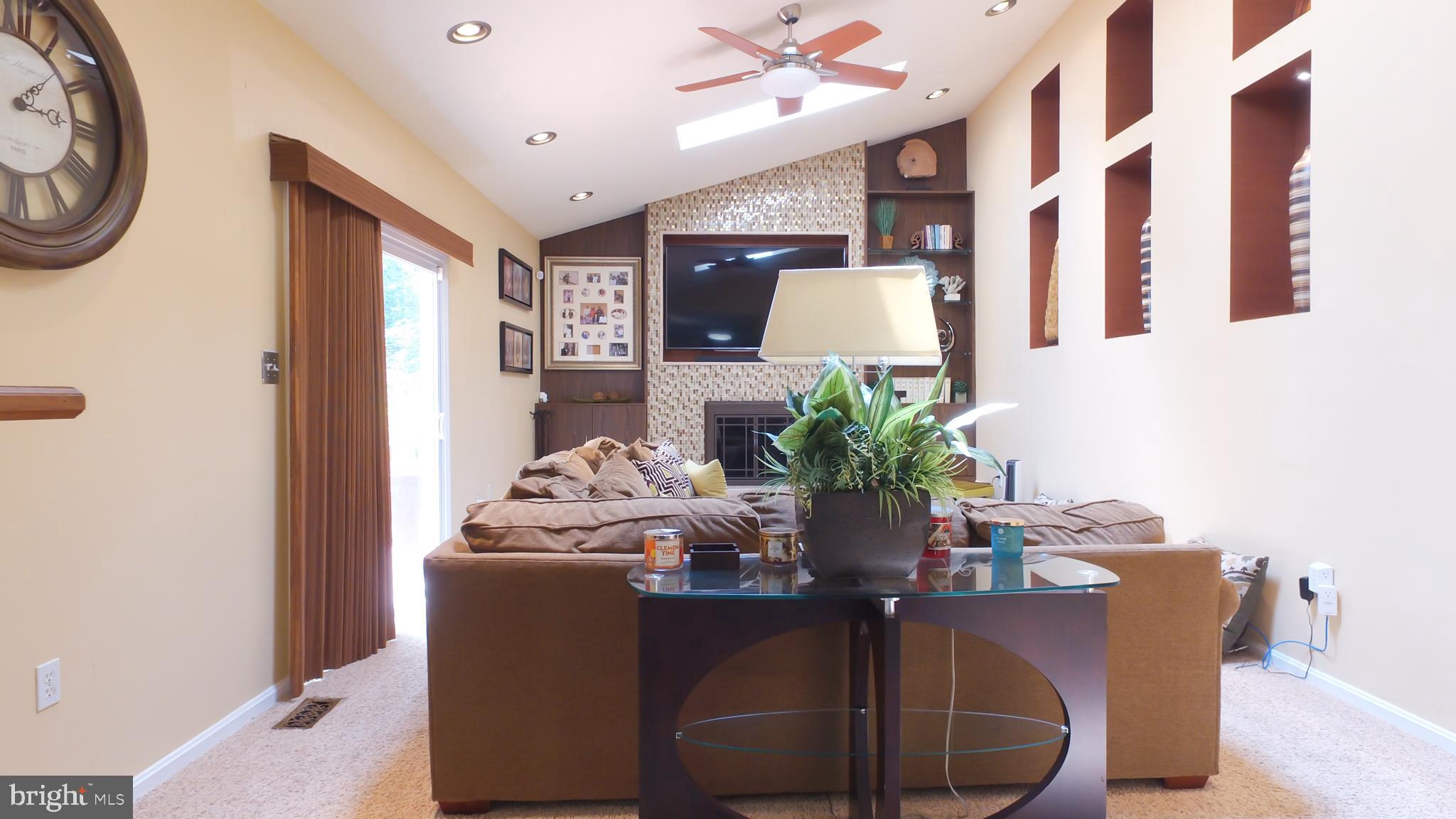 DORCHESTER NEIGHBORHOOD - Residential