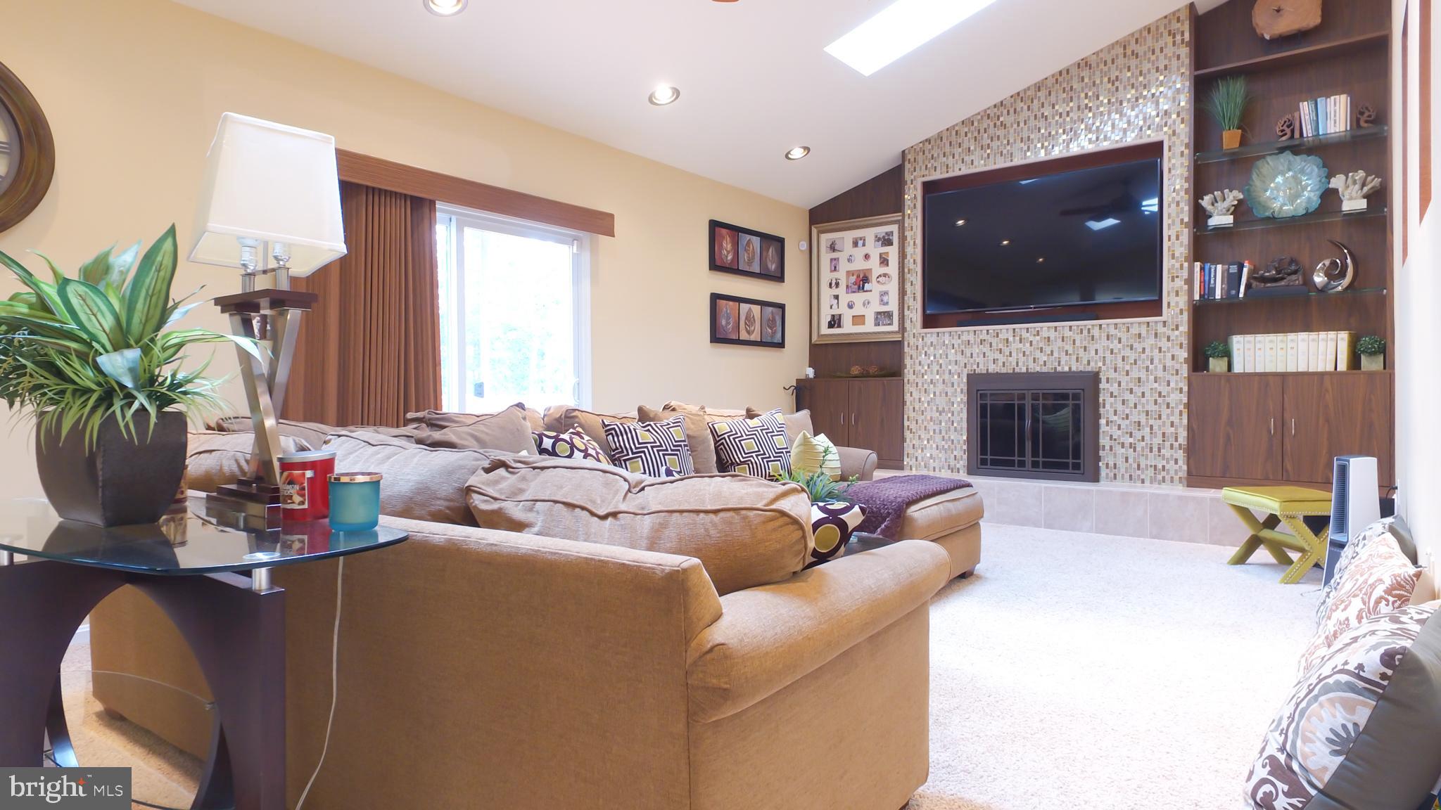 DORCHESTER NEIGHBORHOOD - Residential