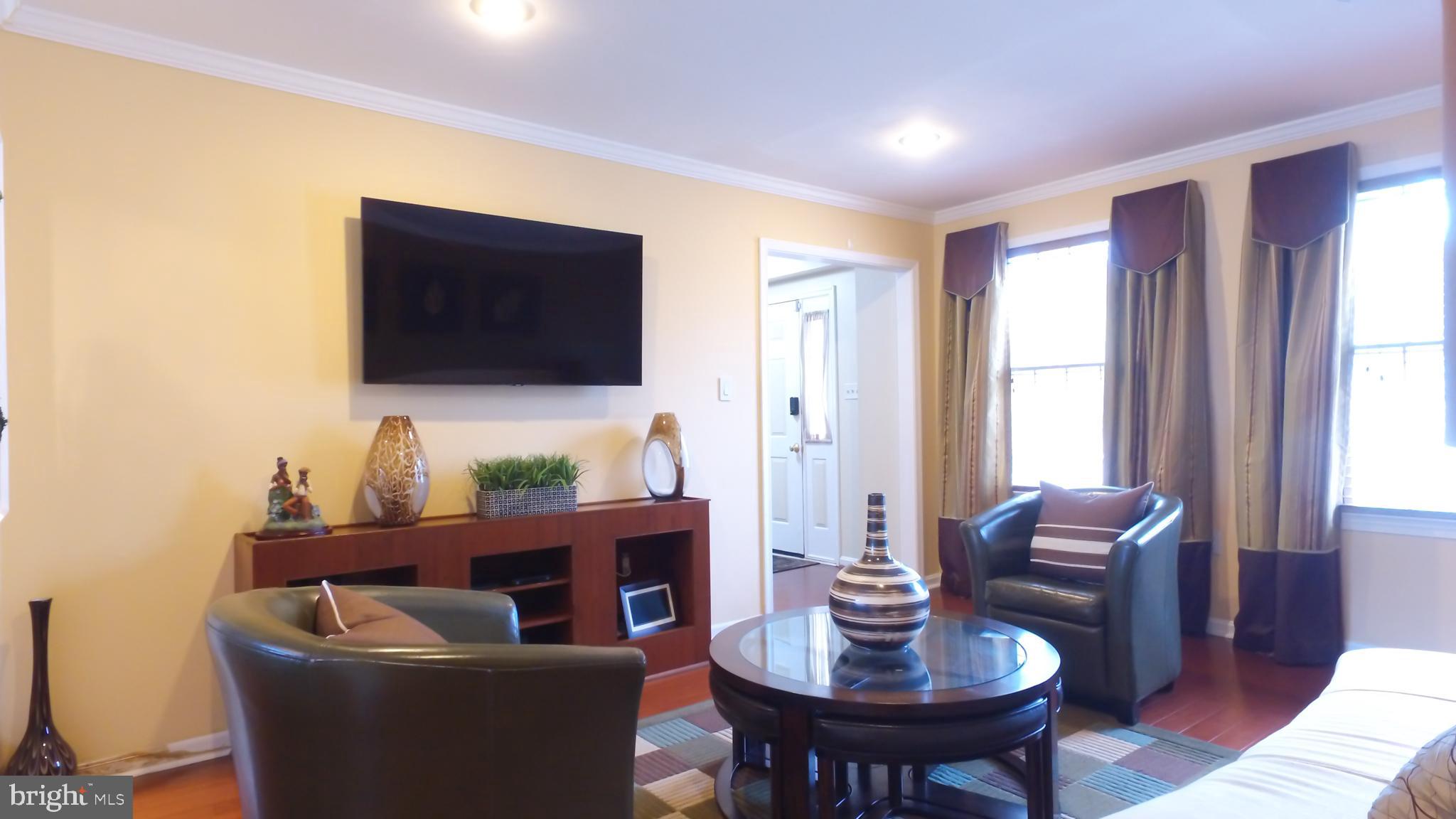 DORCHESTER NEIGHBORHOOD - Residential