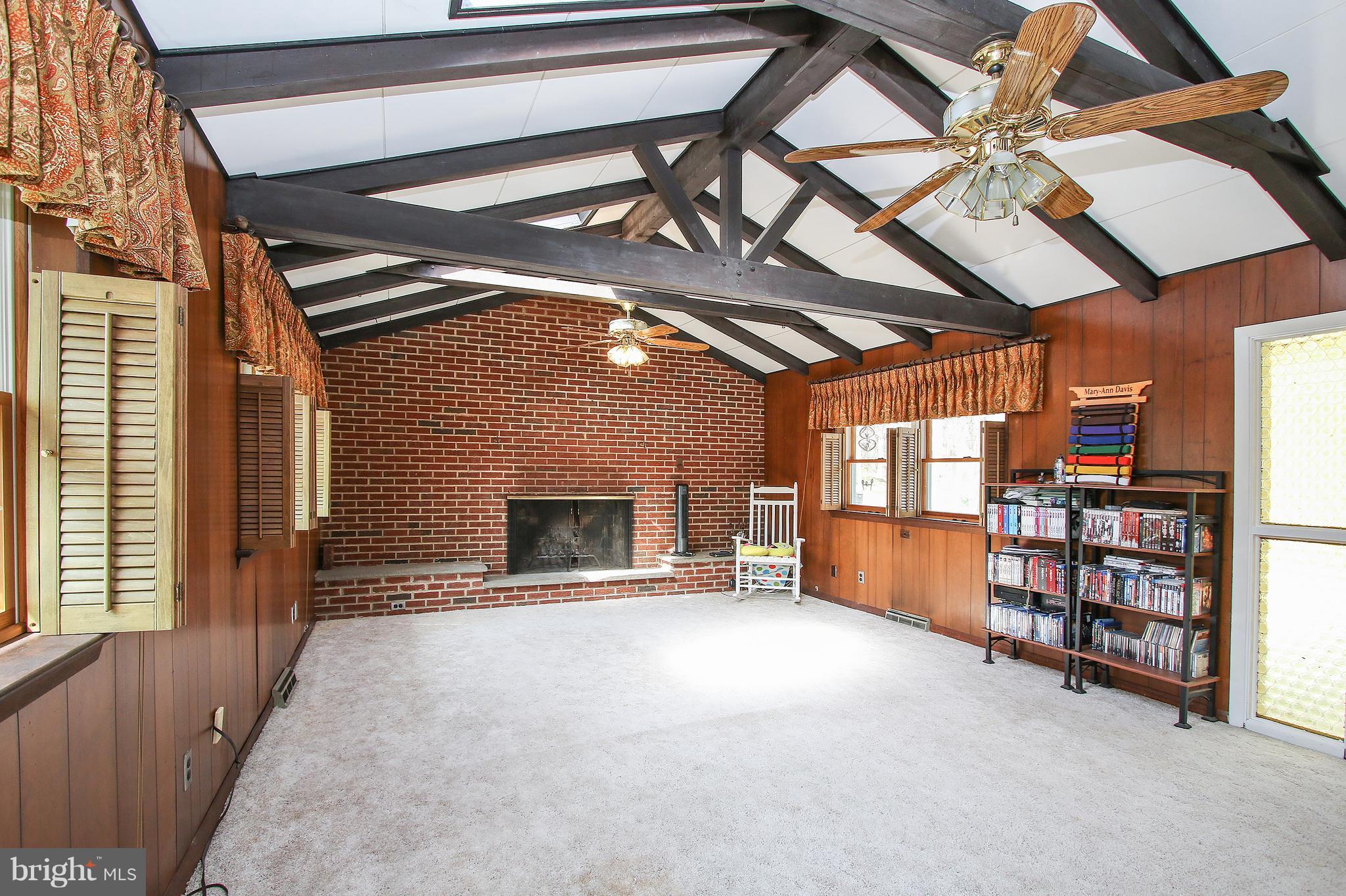 BRADDOCK ACRES - Residential