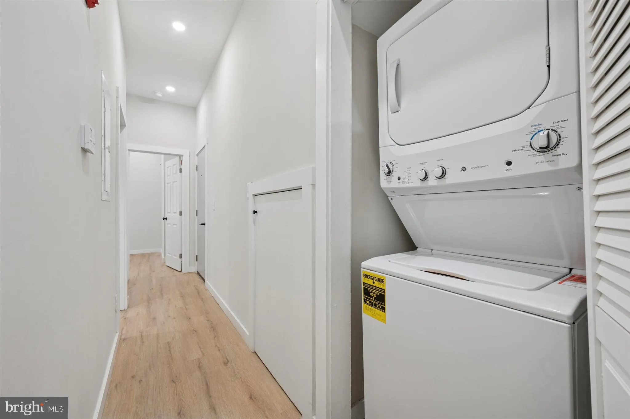 Philadelphia, Pennsylvania 19104, United States, 2 Bedrooms Bedrooms, ,2 BathroomsBathrooms,Residential,Active,138381