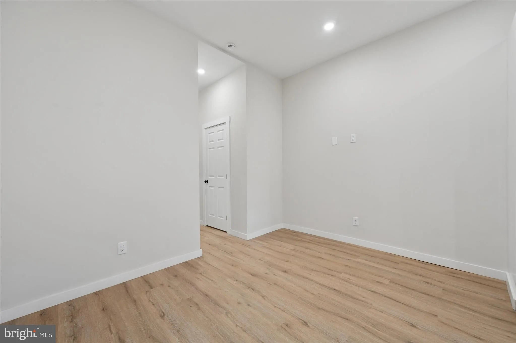 Philadelphia, Pennsylvania 19104, United States, 2 Bedrooms Bedrooms, ,2 BathroomsBathrooms,Residential,Active,138381