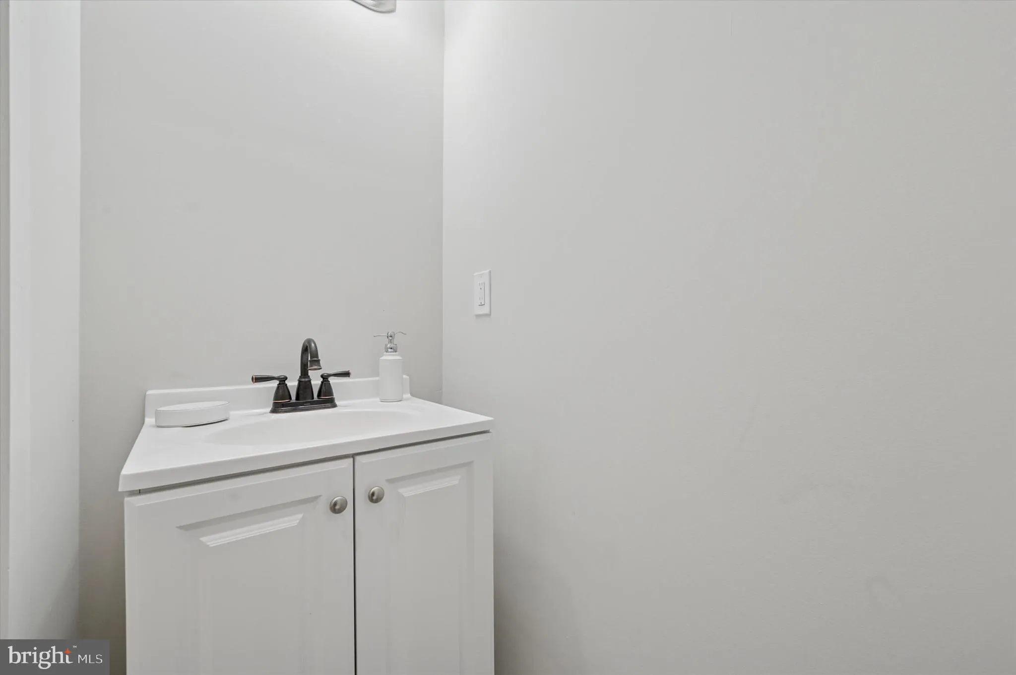 Philadelphia, Pennsylvania 19104, United States, 2 Bedrooms Bedrooms, ,2 BathroomsBathrooms,Residential,Active,138381