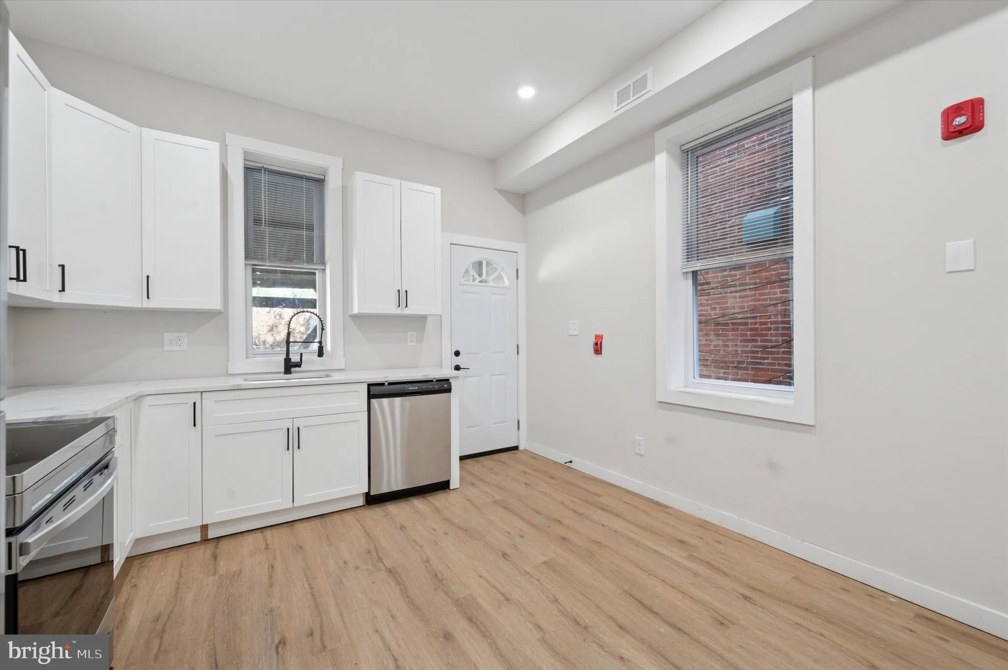 Philadelphia, Pennsylvania 19104, United States, 2 Bedrooms Bedrooms, ,2 BathroomsBathrooms,Residential,Active,138381
