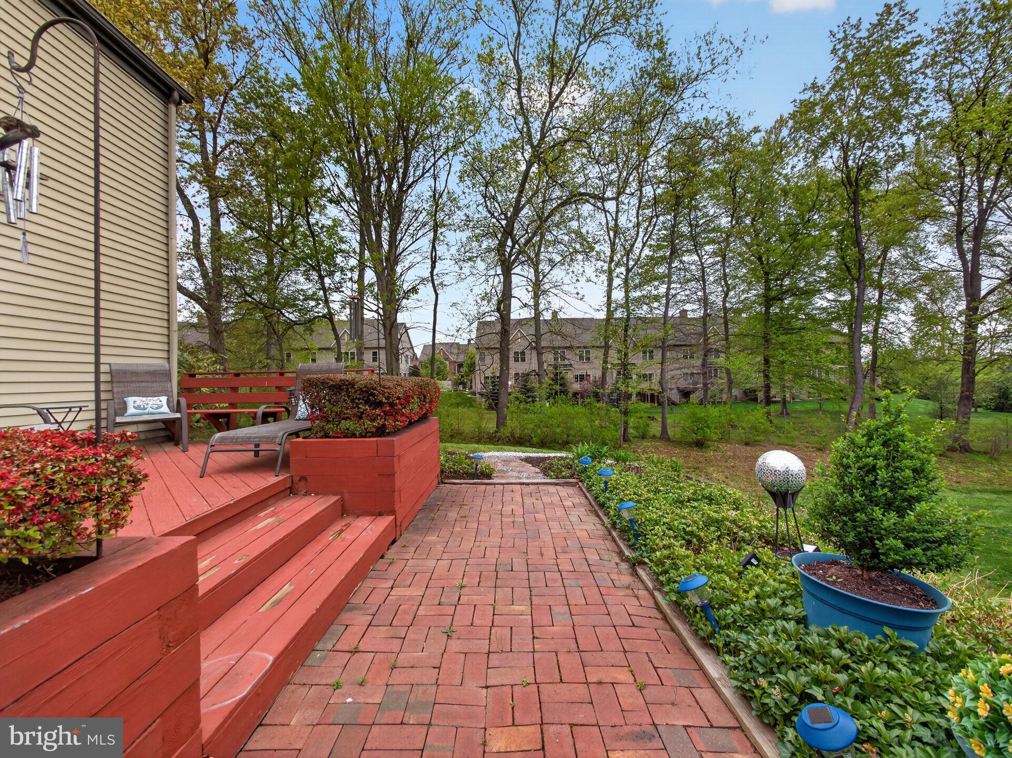 HEADLEY TRACE - Residential