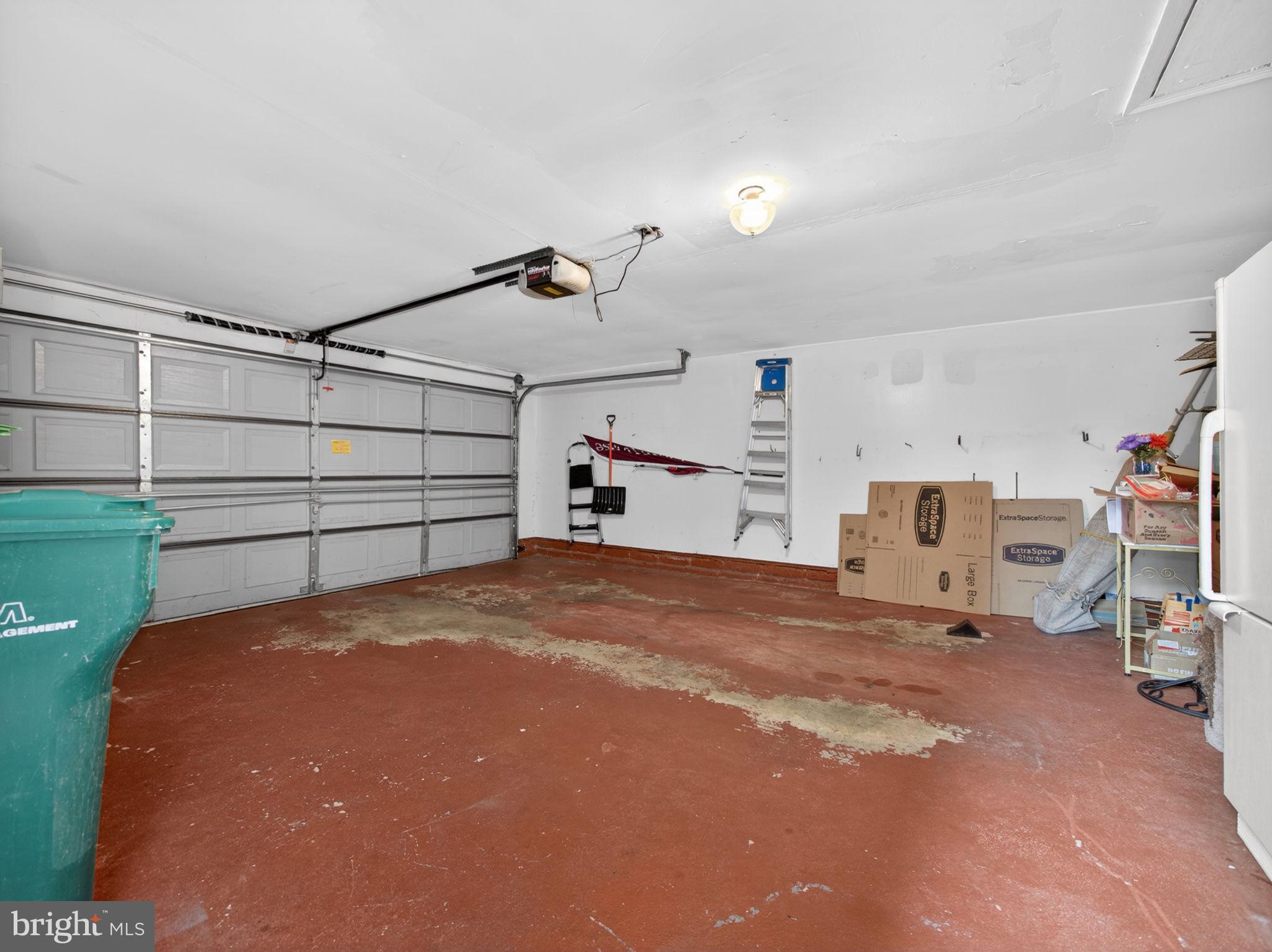 HEADLEY TRACE - Residential