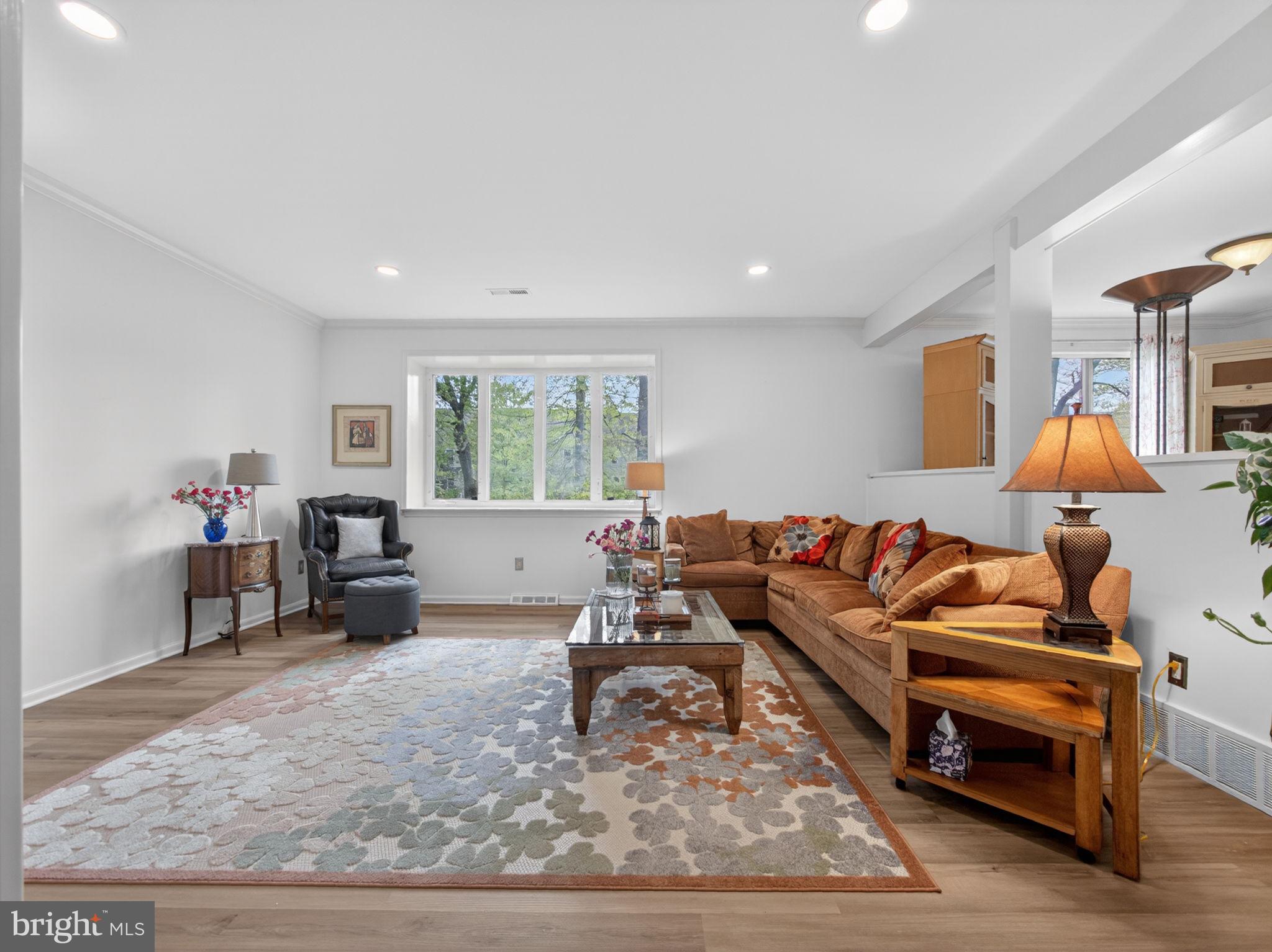HEADLEY TRACE - Residential