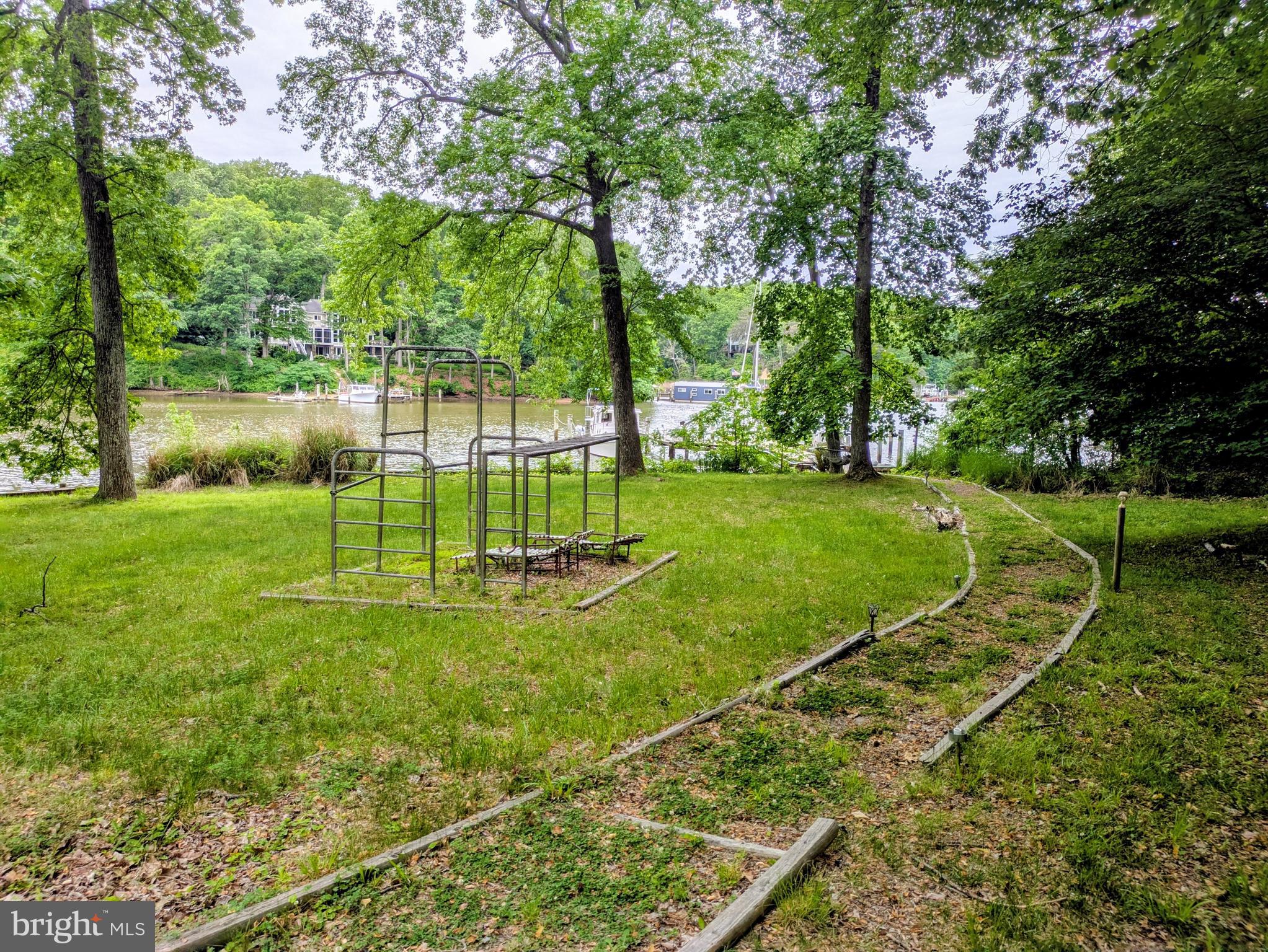 314 KINGSBERRY DRIVE