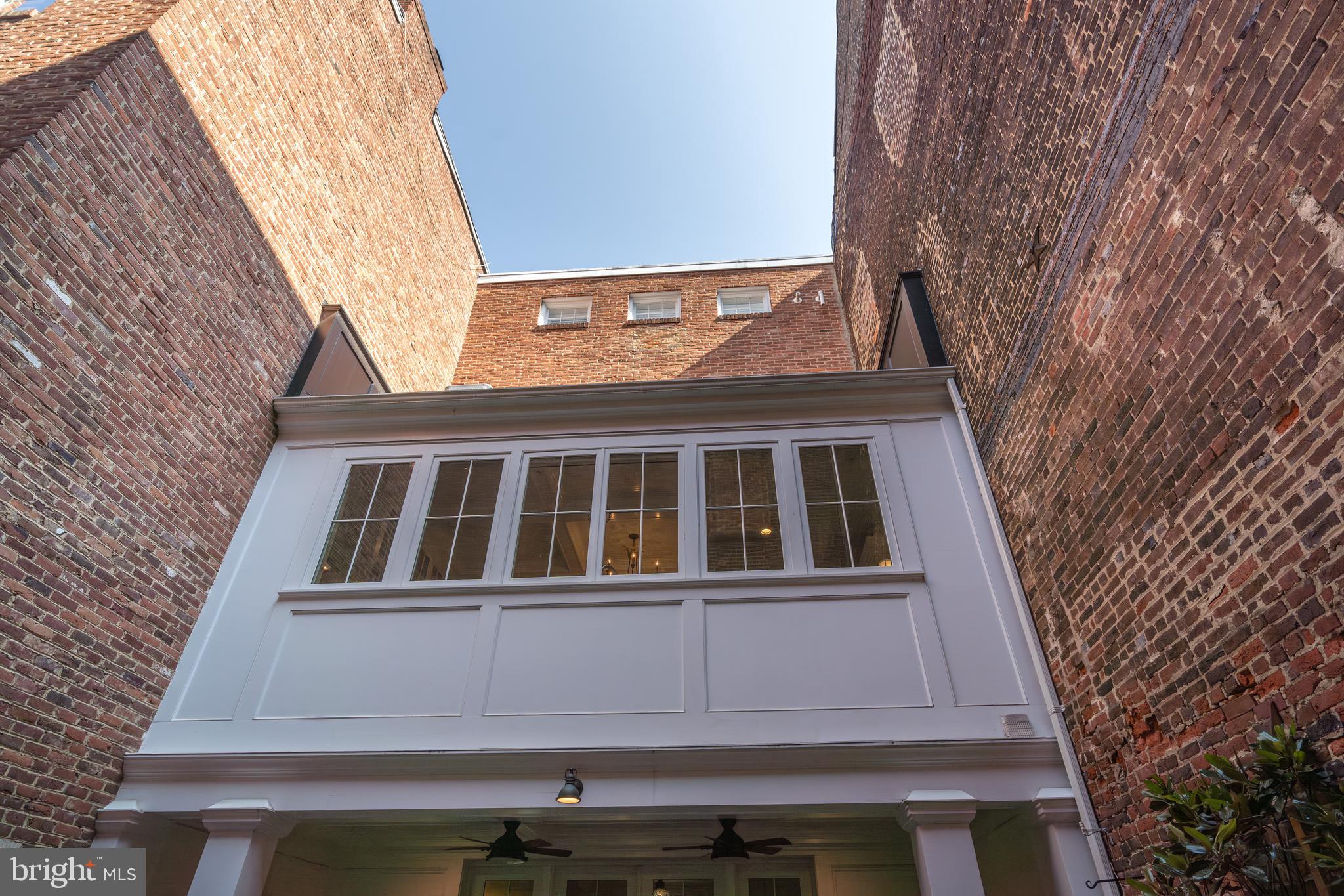 OLD TOWN ALEXANDRIA - Residential