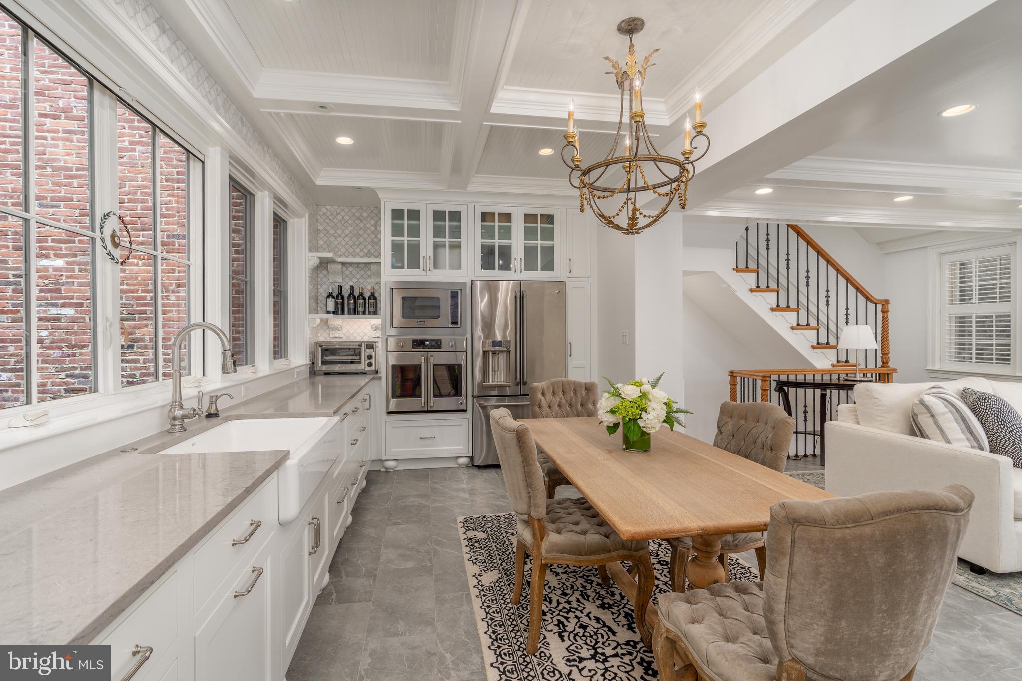 OLD TOWN ALEXANDRIA - Residential