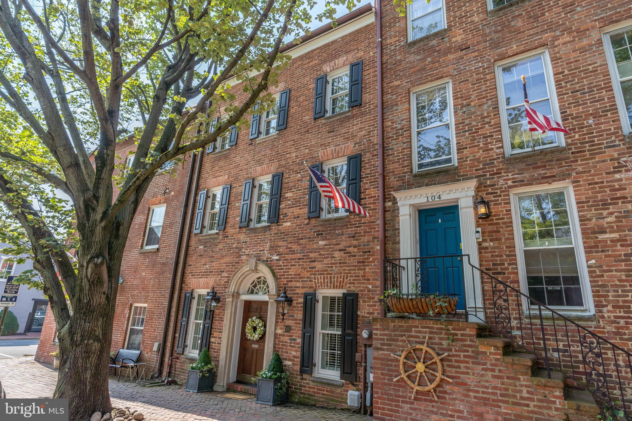 OLD TOWN ALEXANDRIA - Residential