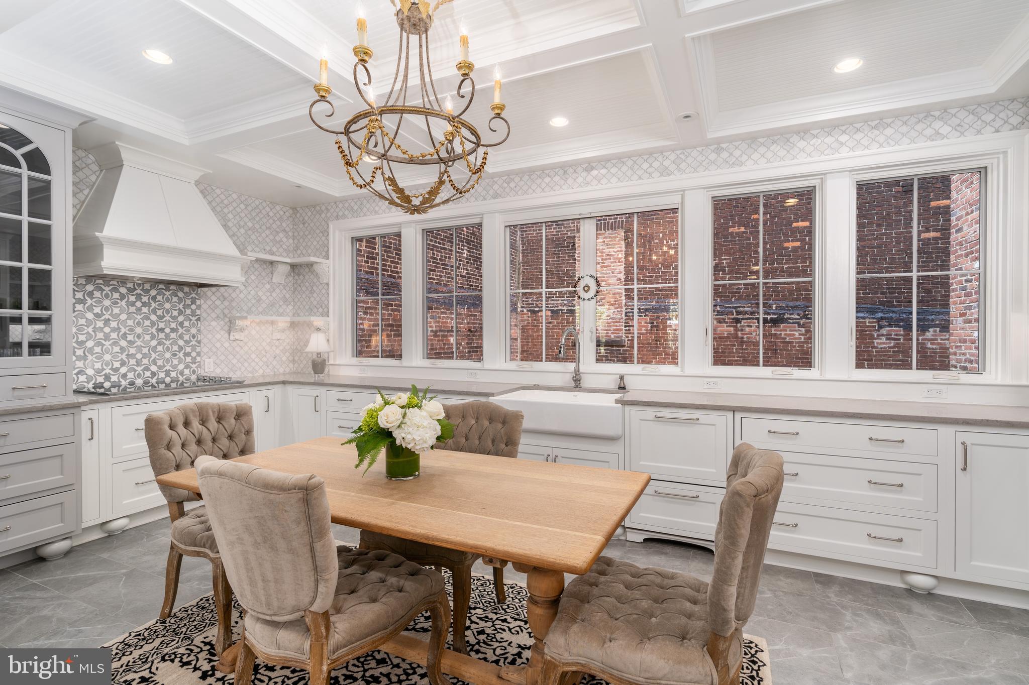 OLD TOWN ALEXANDRIA - Residential