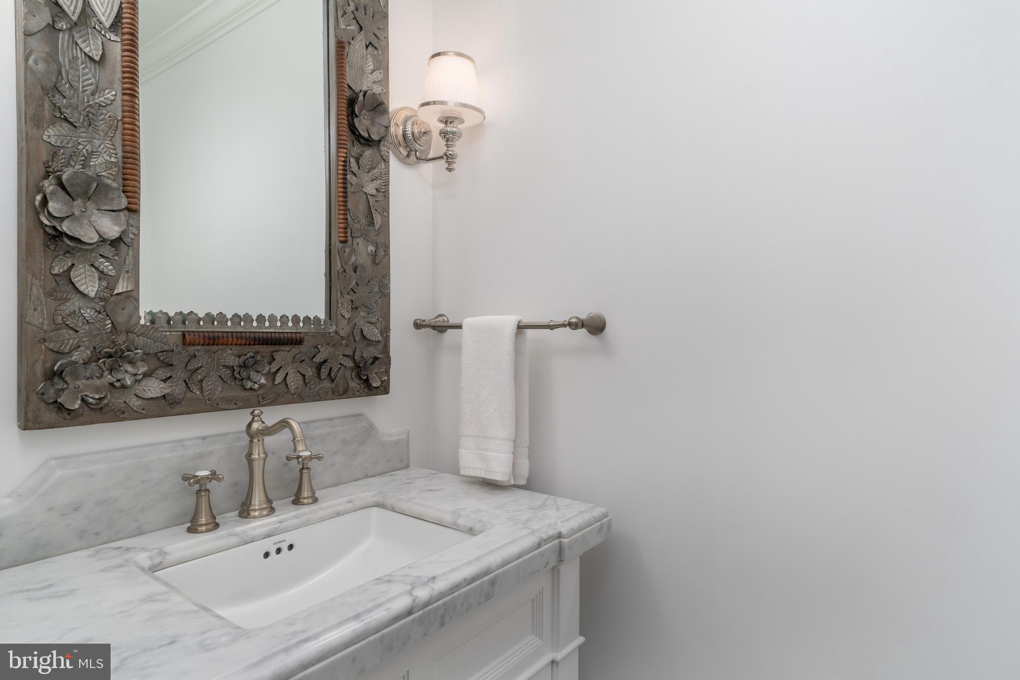 OLD TOWN ALEXANDRIA - Residential