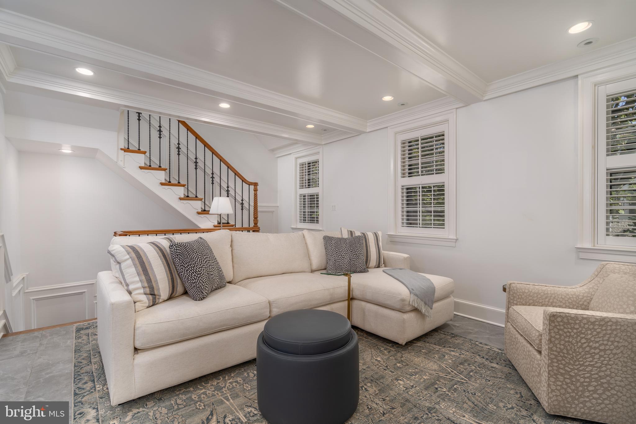 OLD TOWN ALEXANDRIA - Residential