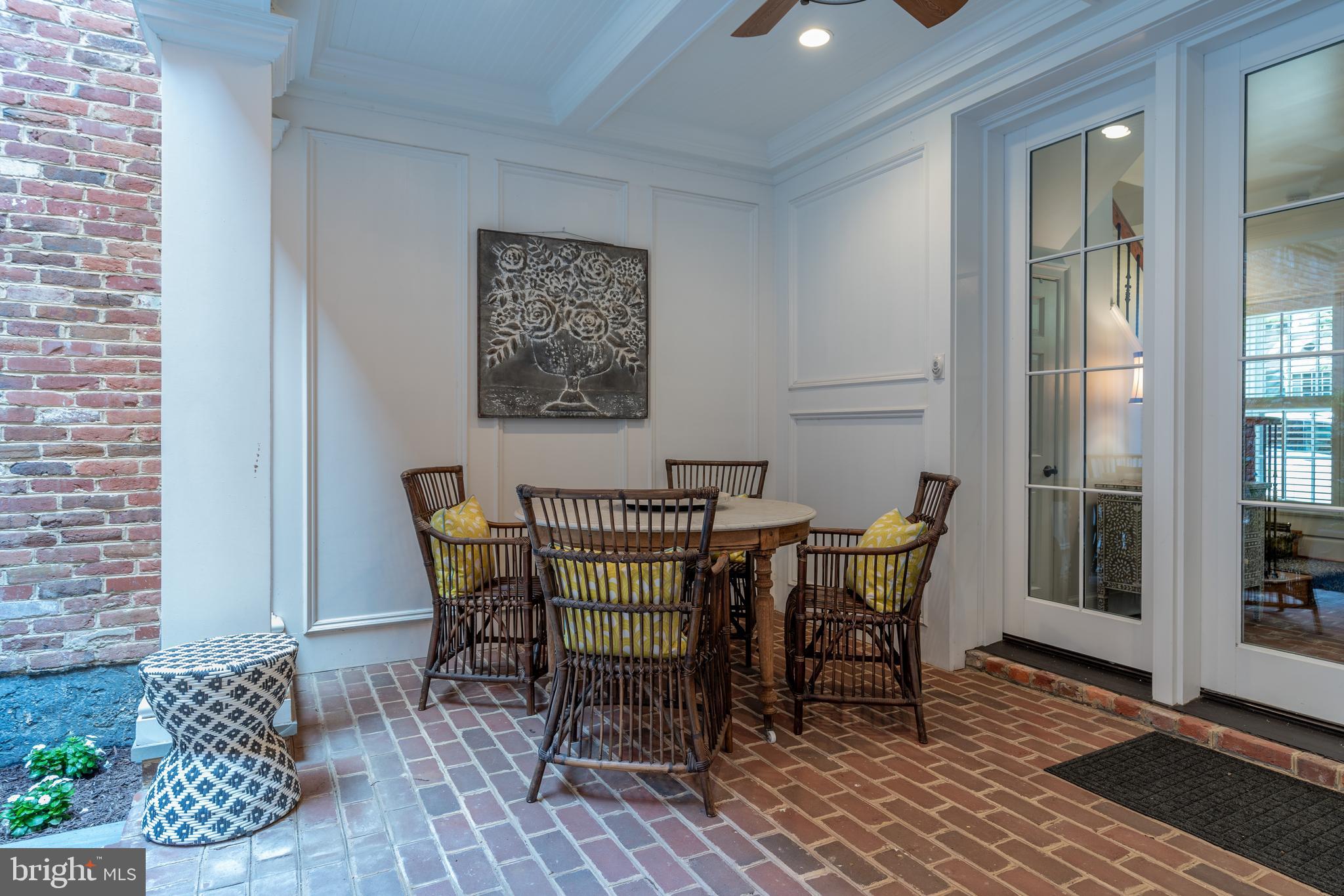 OLD TOWN ALEXANDRIA - Residential