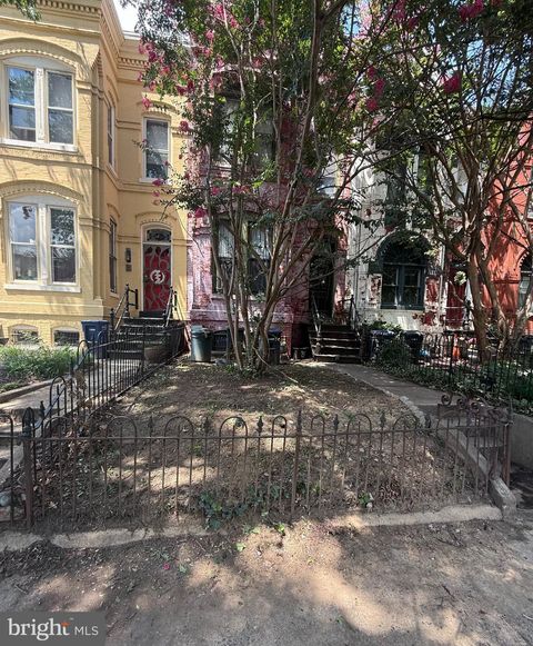1834 13TH STREET NW WASHINGTON DC 20009