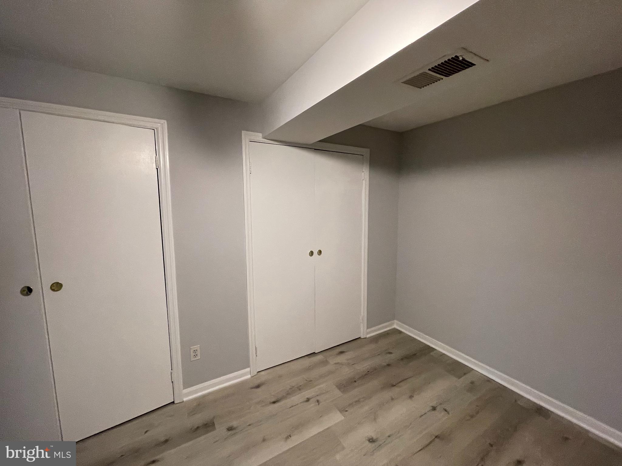 VALLEY STREAM ESTATES - Residential