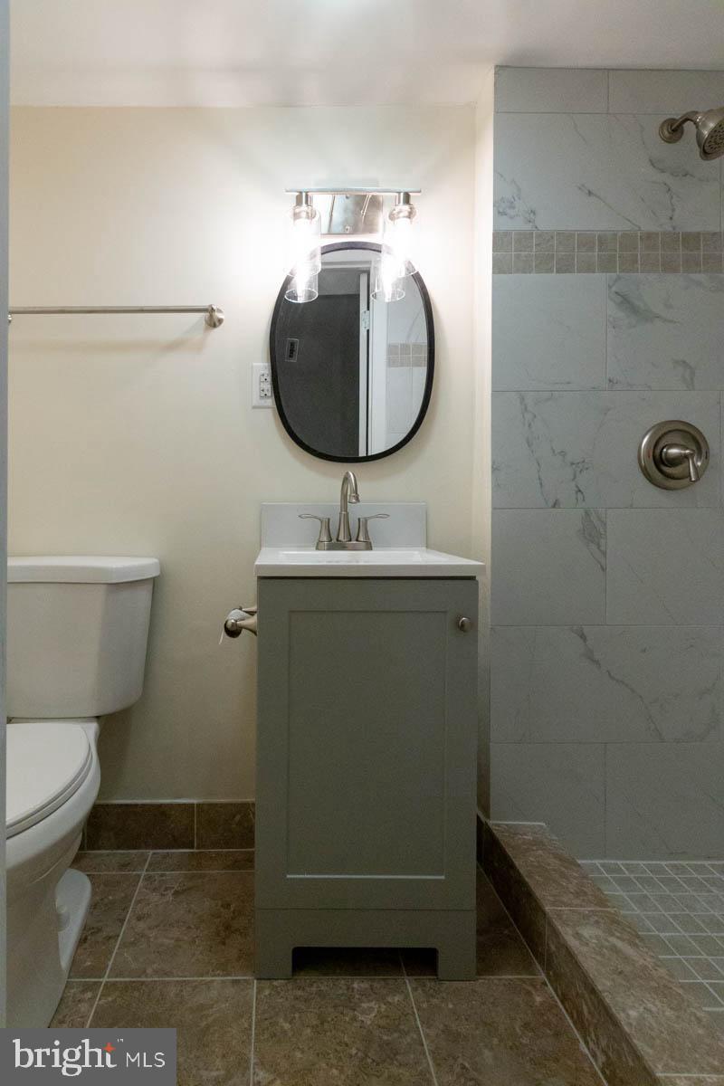 VALLEY STREAM ESTATES - Residential