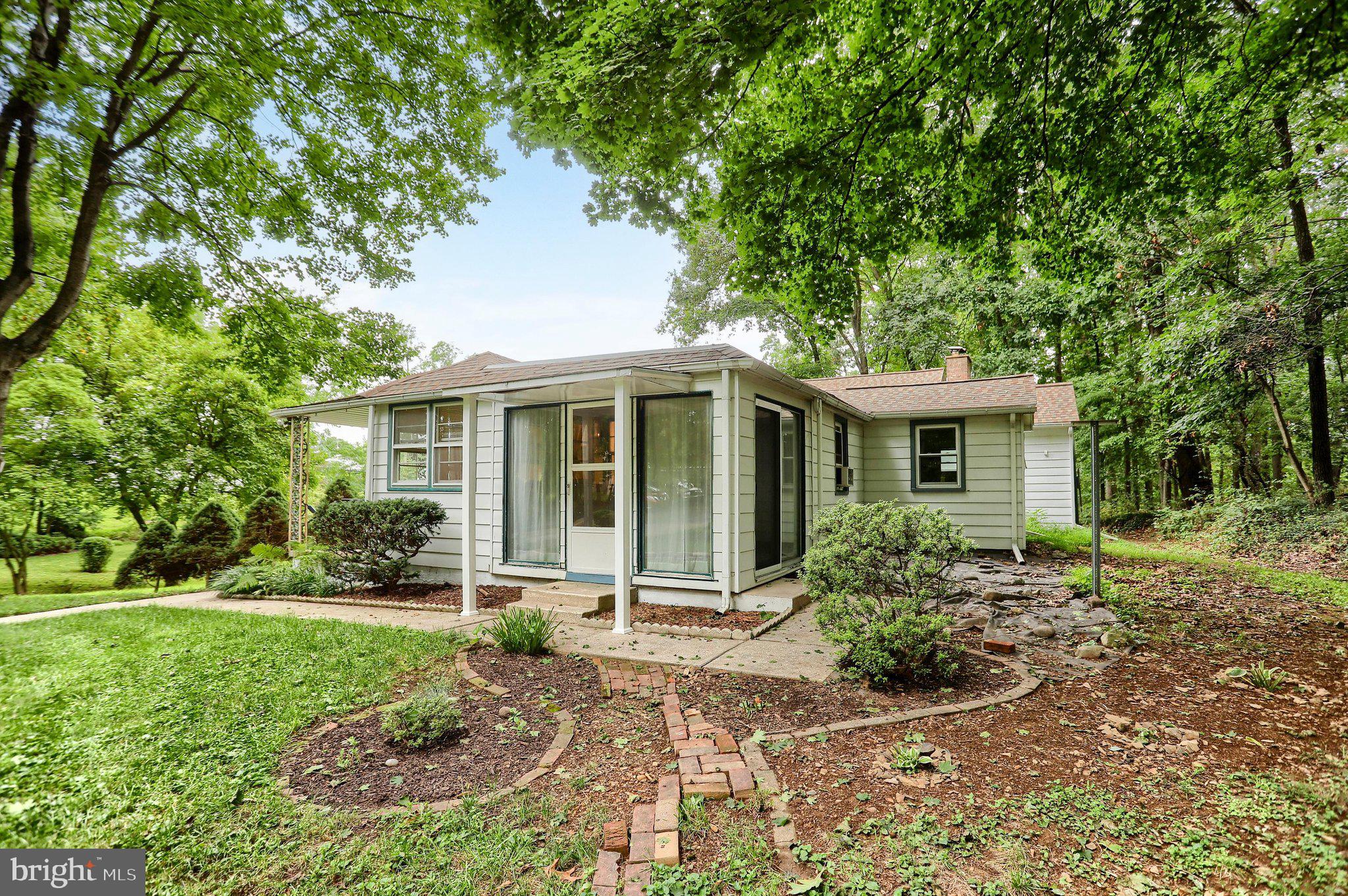 5652 UNION DEPOSIT ROAD